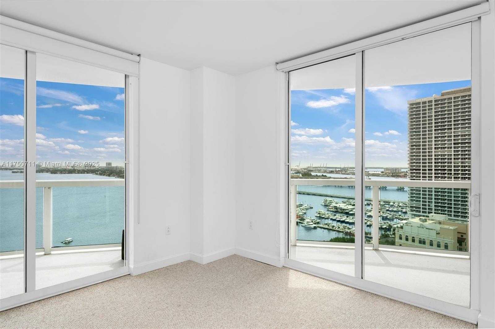 Small Image of 1800 N Bayshore Dr, Miami, FL 33132, USA Number 27
