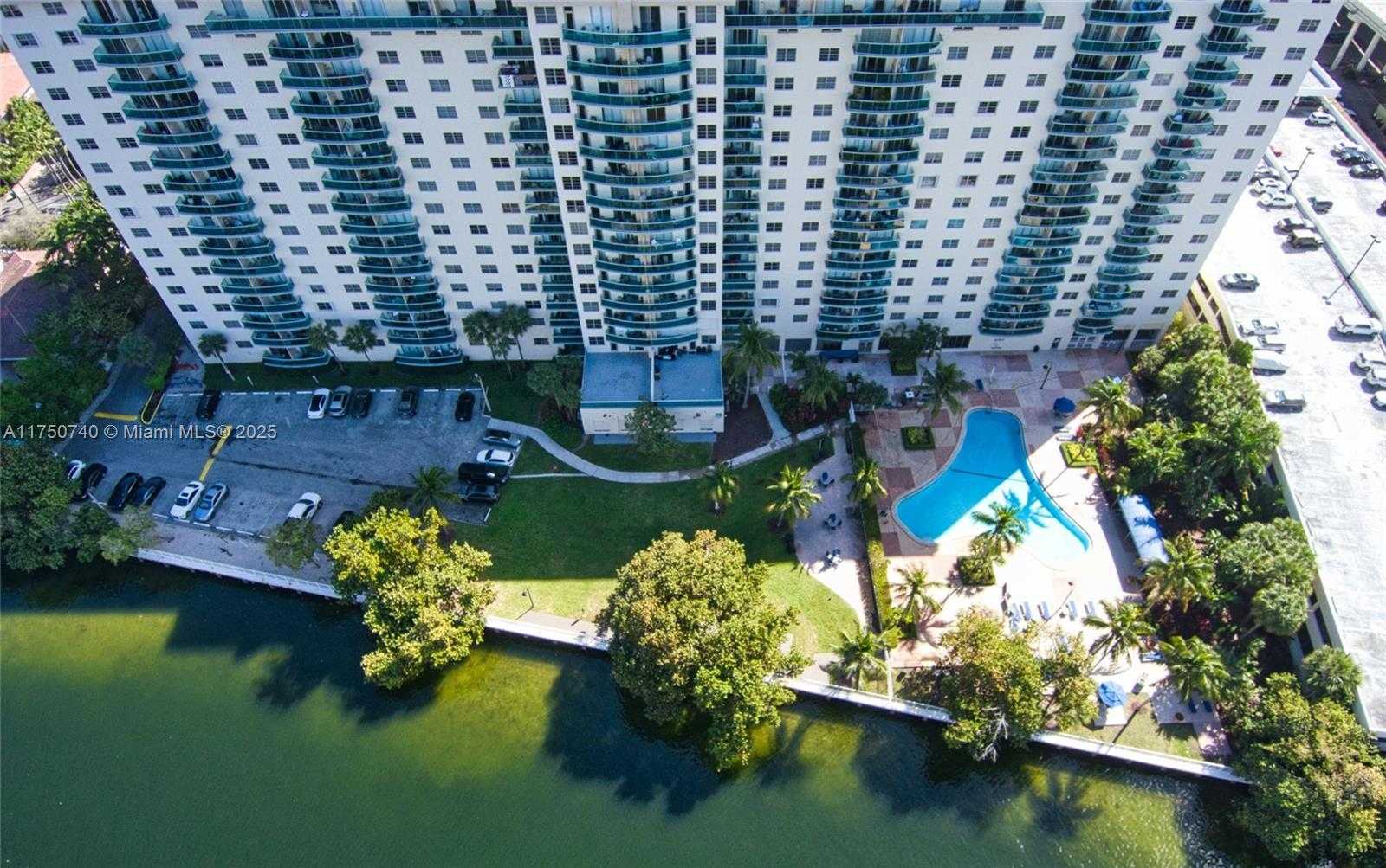 Small Image of 19390 COLLINS AVE #PH-24, Sunny Isles Beach Number 26