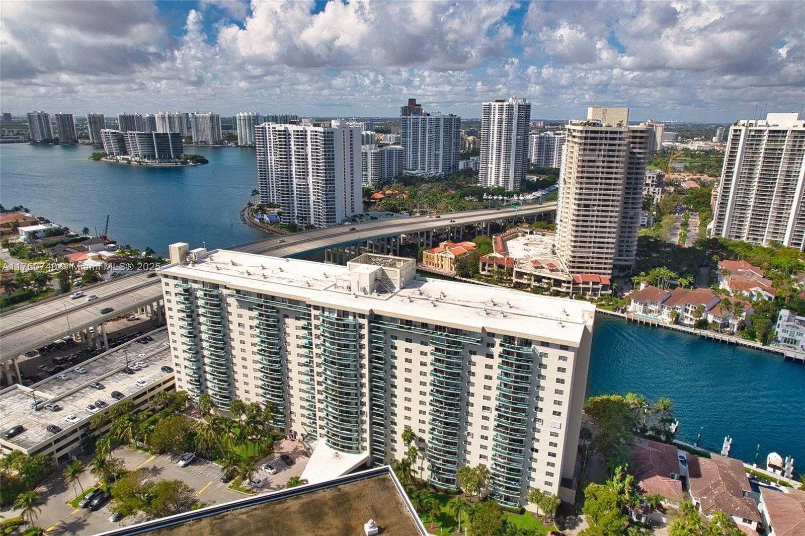 Small Image of 19390 COLLINS AVE #PH-24, Sunny Isles Beach Number 7