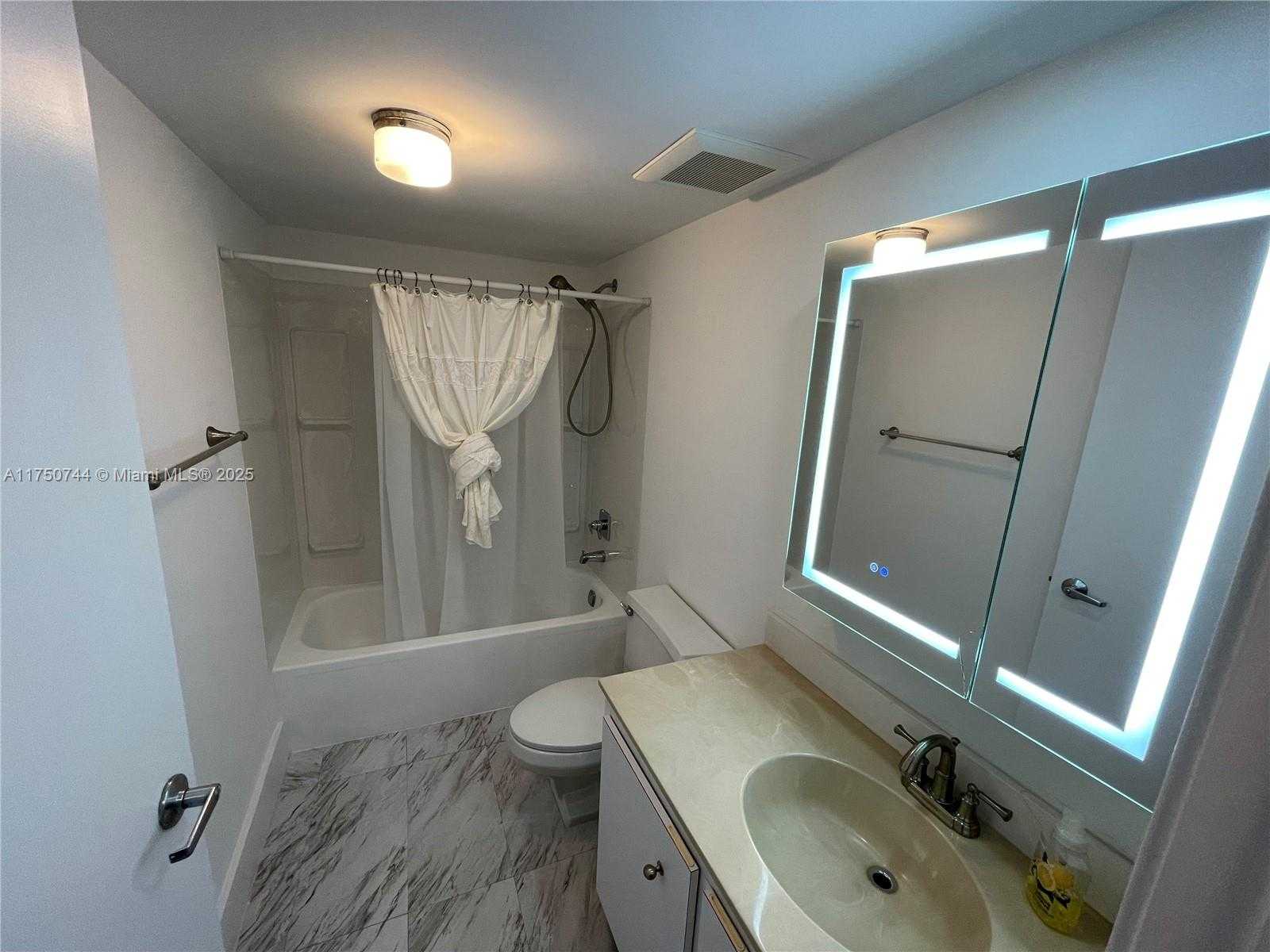 Small Image of 210 174TH ST #305, Sunny Isles Beach Number 15