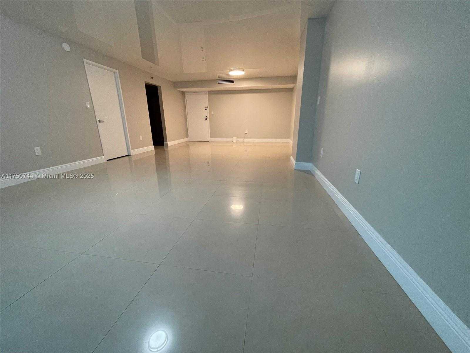 Small Image of 210 174TH ST #305, Sunny Isles Beach Number 6