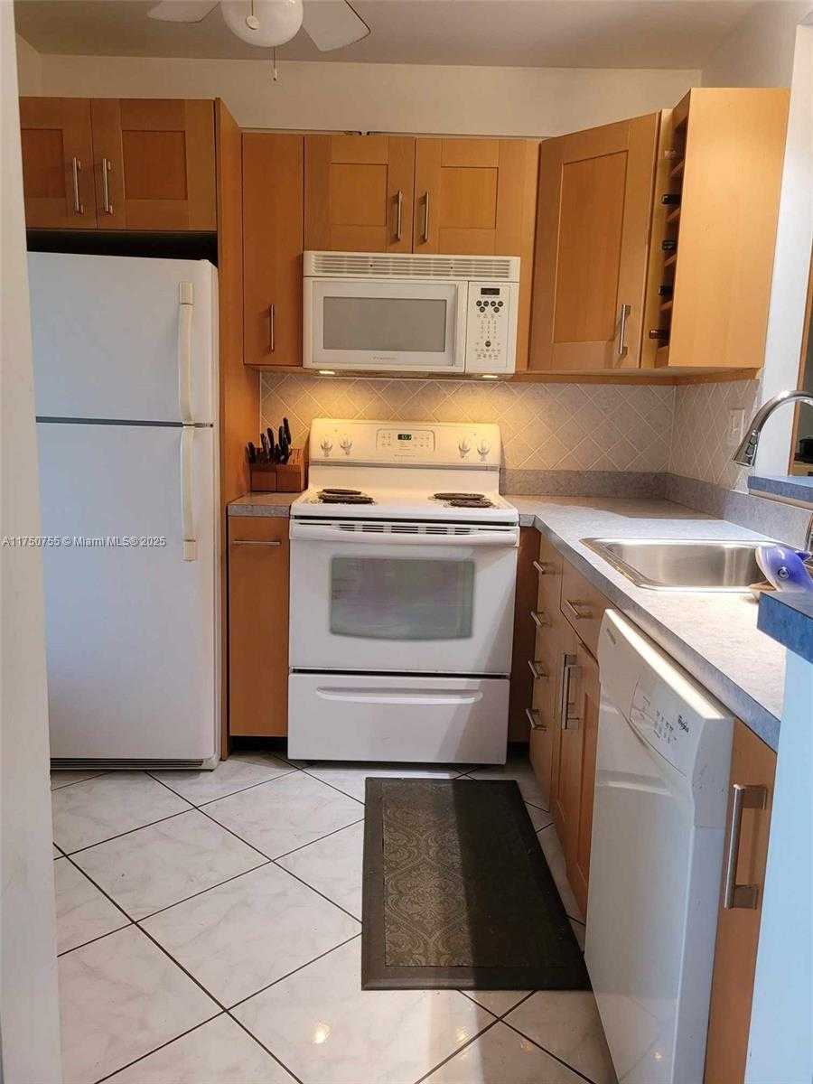 Small Image of 4801 NORTH WEST 34TH ST #602, Lauderdale Lakes Number 3