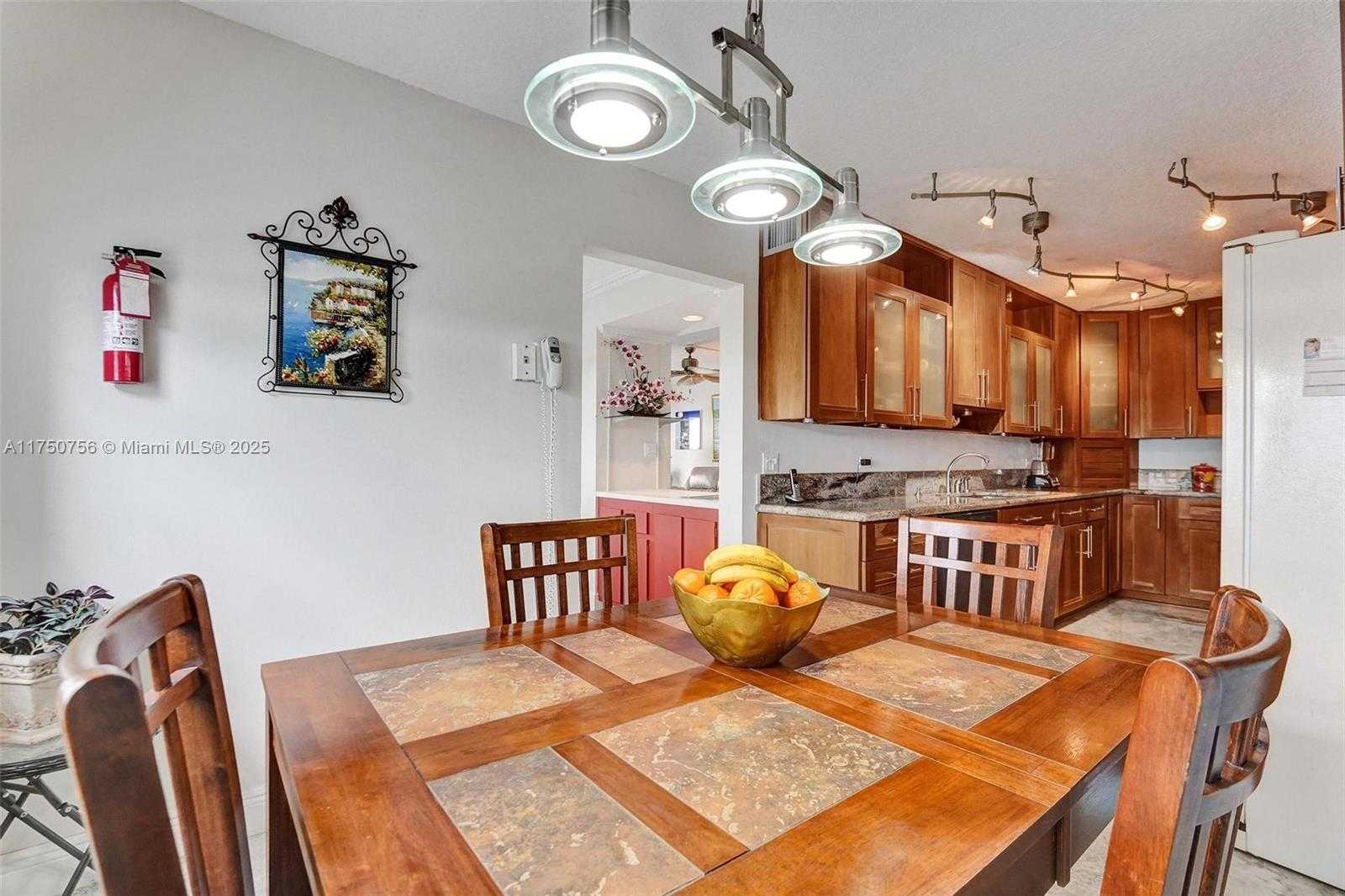 Small Image of 1201 SOUTH OCEAN DR #1711S, Hollywood Number 12