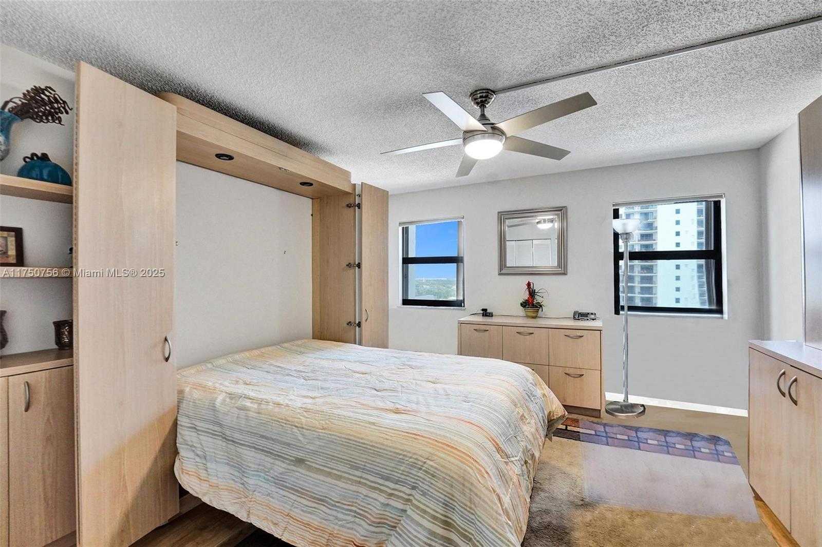 Small Image of 1201 SOUTH OCEAN DR #1711S, Hollywood Number 25