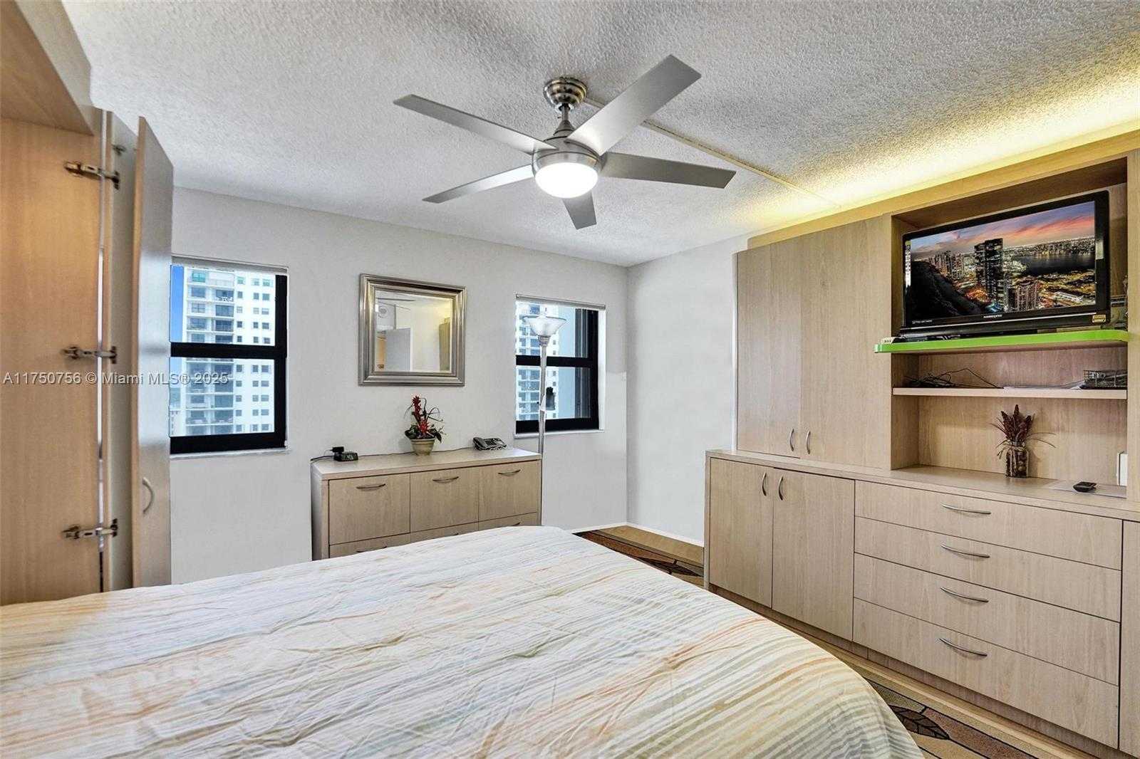 Small Image of 1201 SOUTH OCEAN DR #1711S, Hollywood Number 26