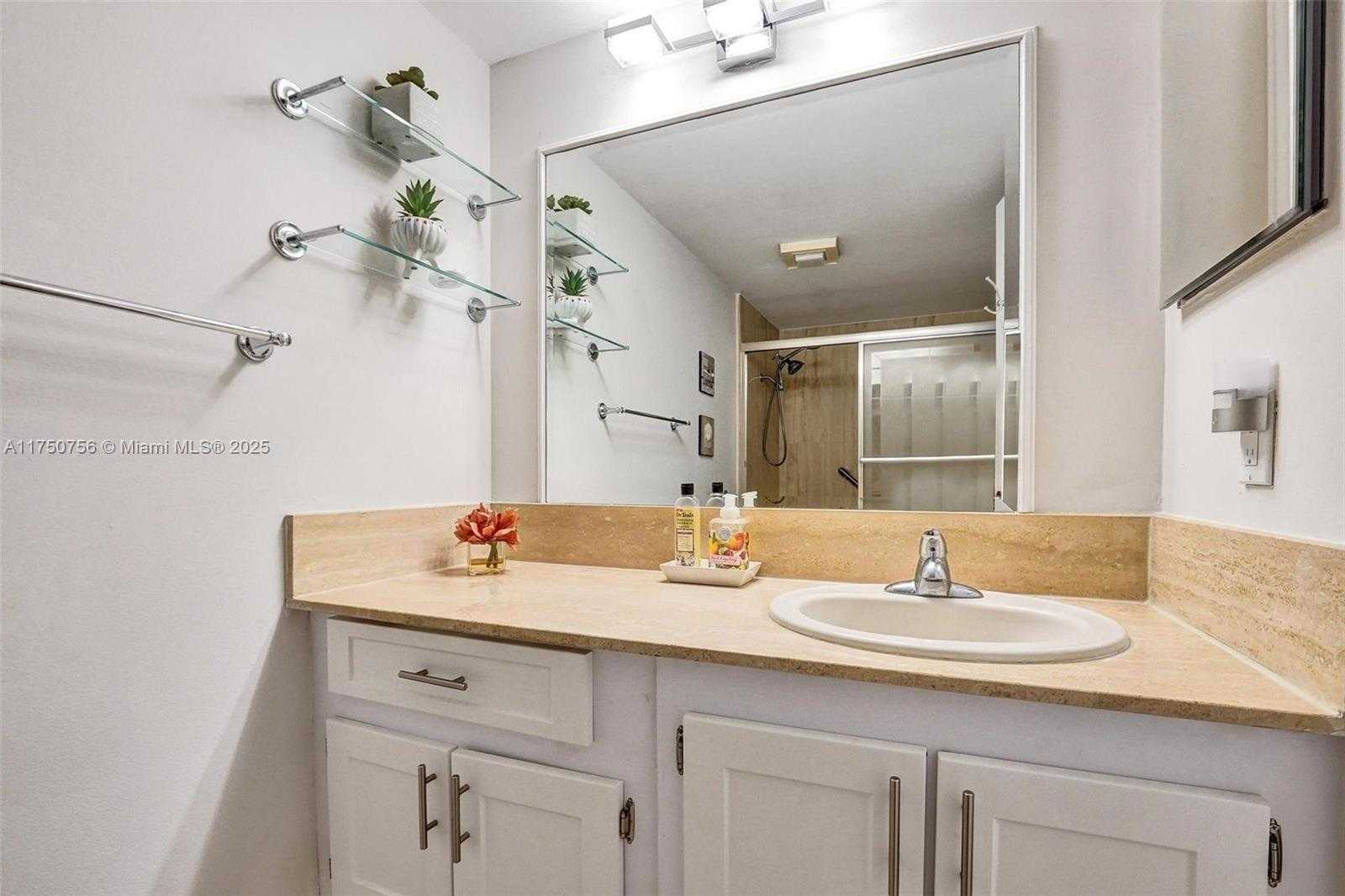Small Image of 1201 SOUTH OCEAN DR #1711S, Hollywood Number 28