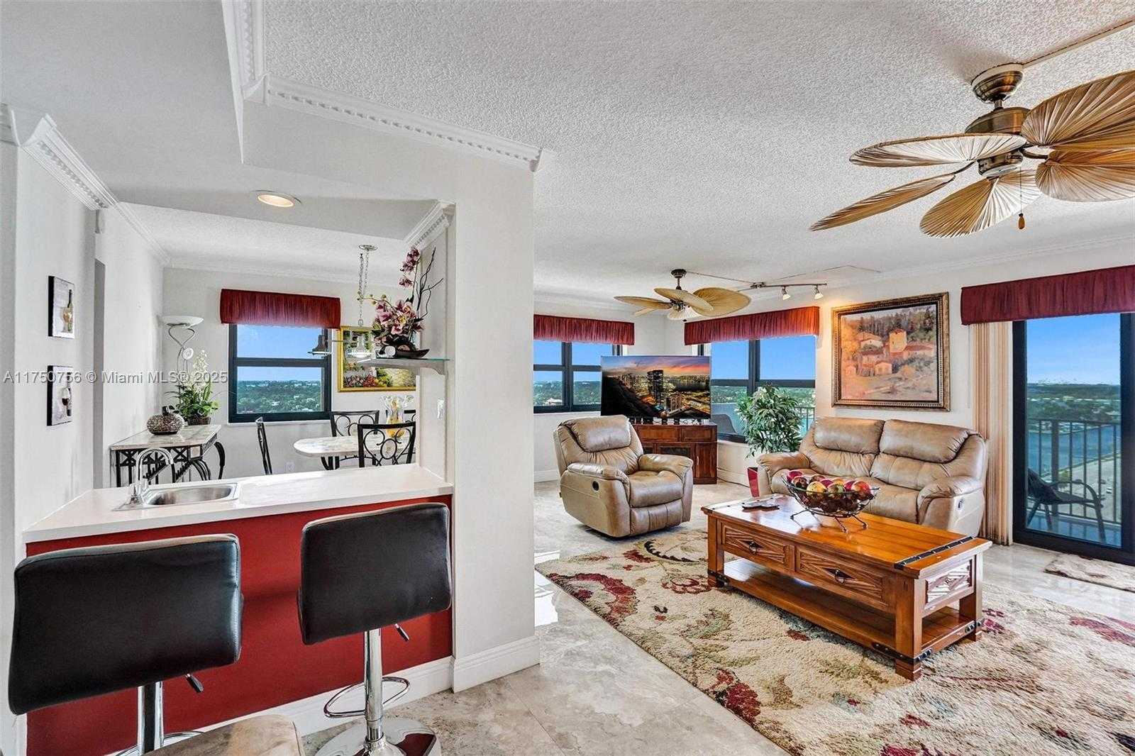 Small Image of 1201 SOUTH OCEAN DR #1711S, Hollywood Number 4