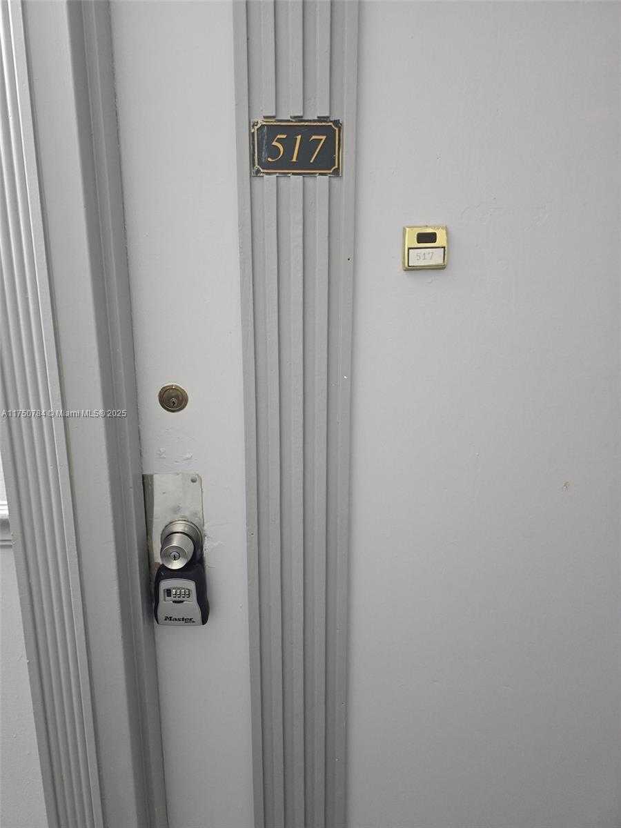 Small Image of 16919 NORTH BAY RD #517, Sunny Isles Beach Number 17