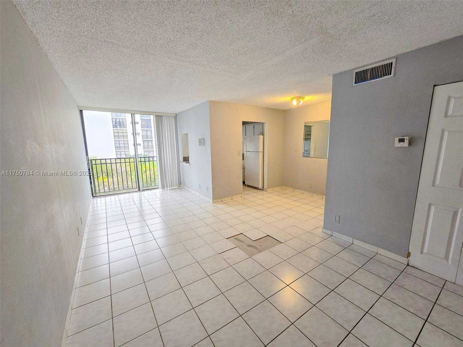 Small Image of 16919 NORTH BAY RD #517, Sunny Isles Beach Number 18