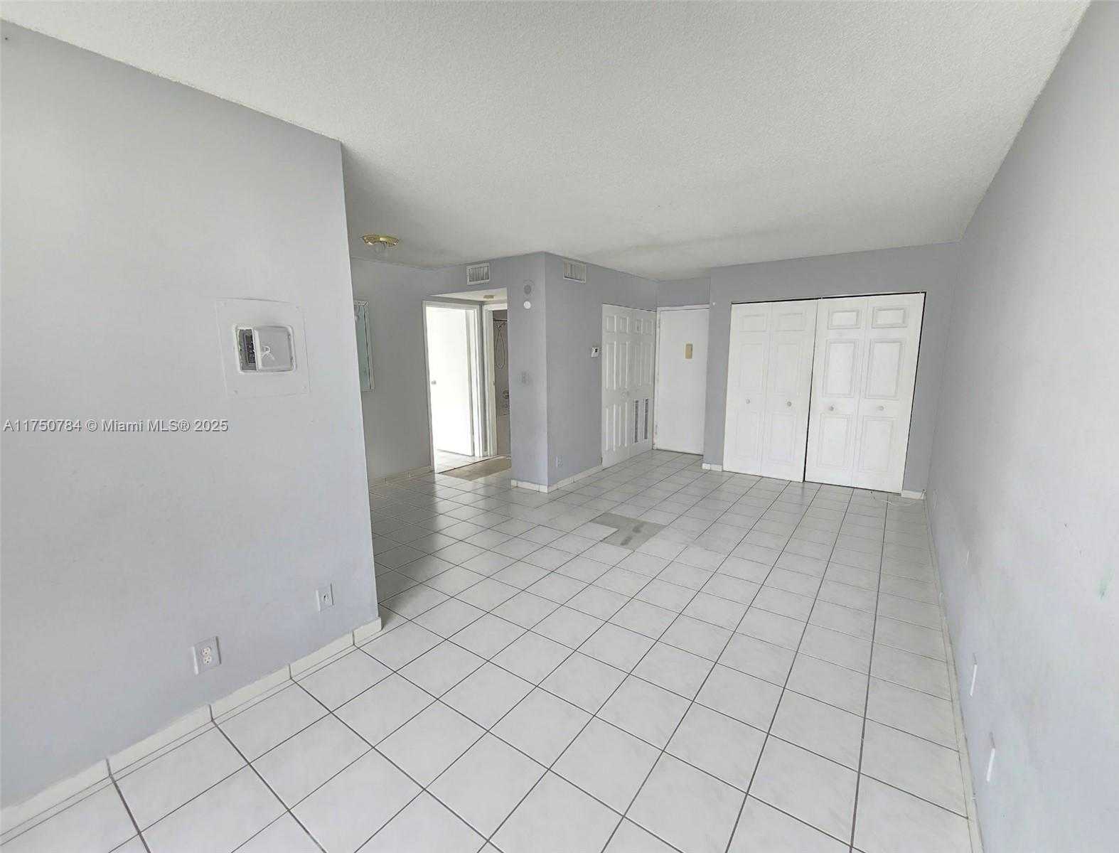 Small Image of 16919 NORTH BAY RD #517, Sunny Isles Beach Number 19