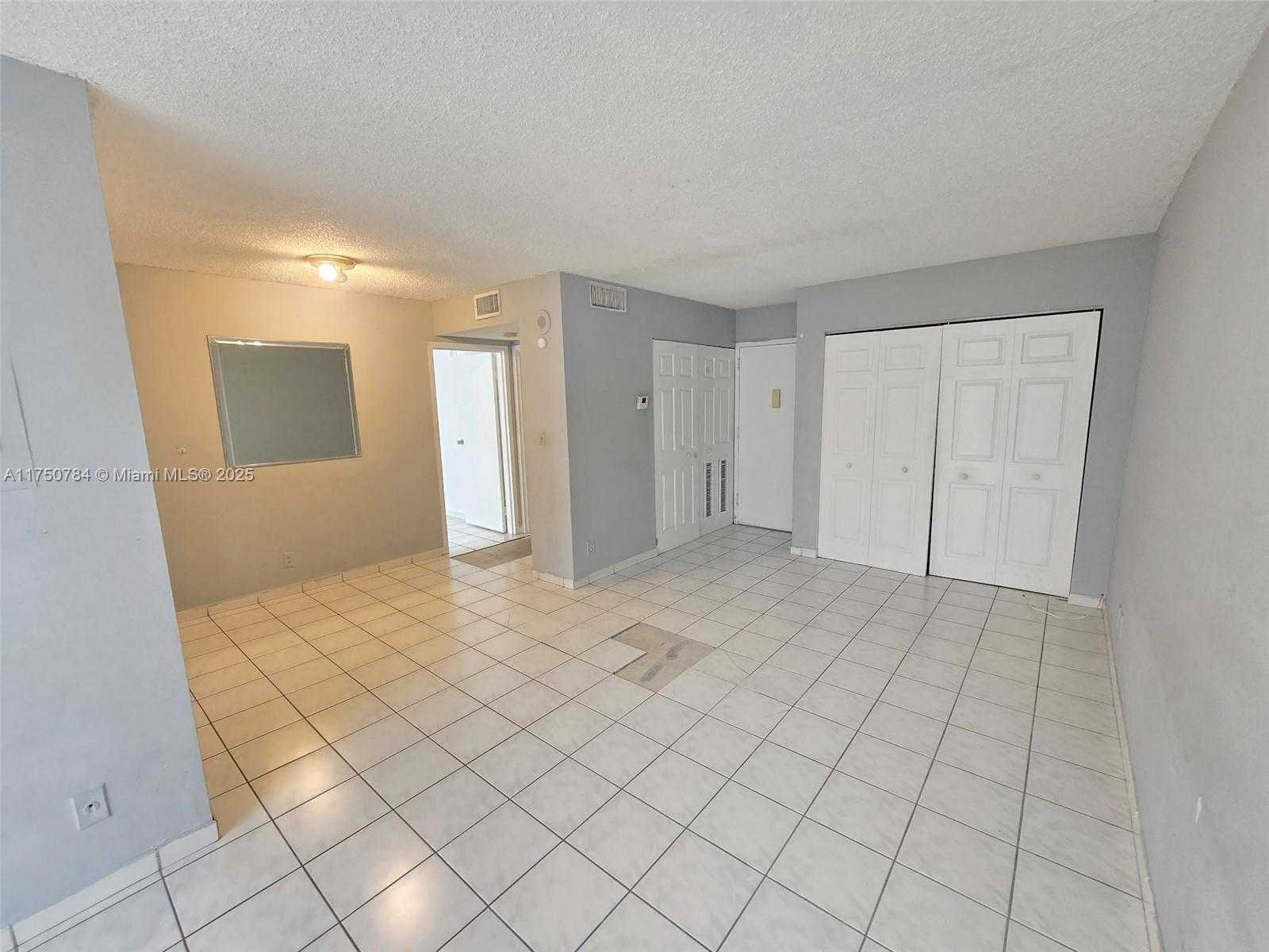 Small Image of 16919 NORTH BAY RD #517, Sunny Isles Beach Number 20
