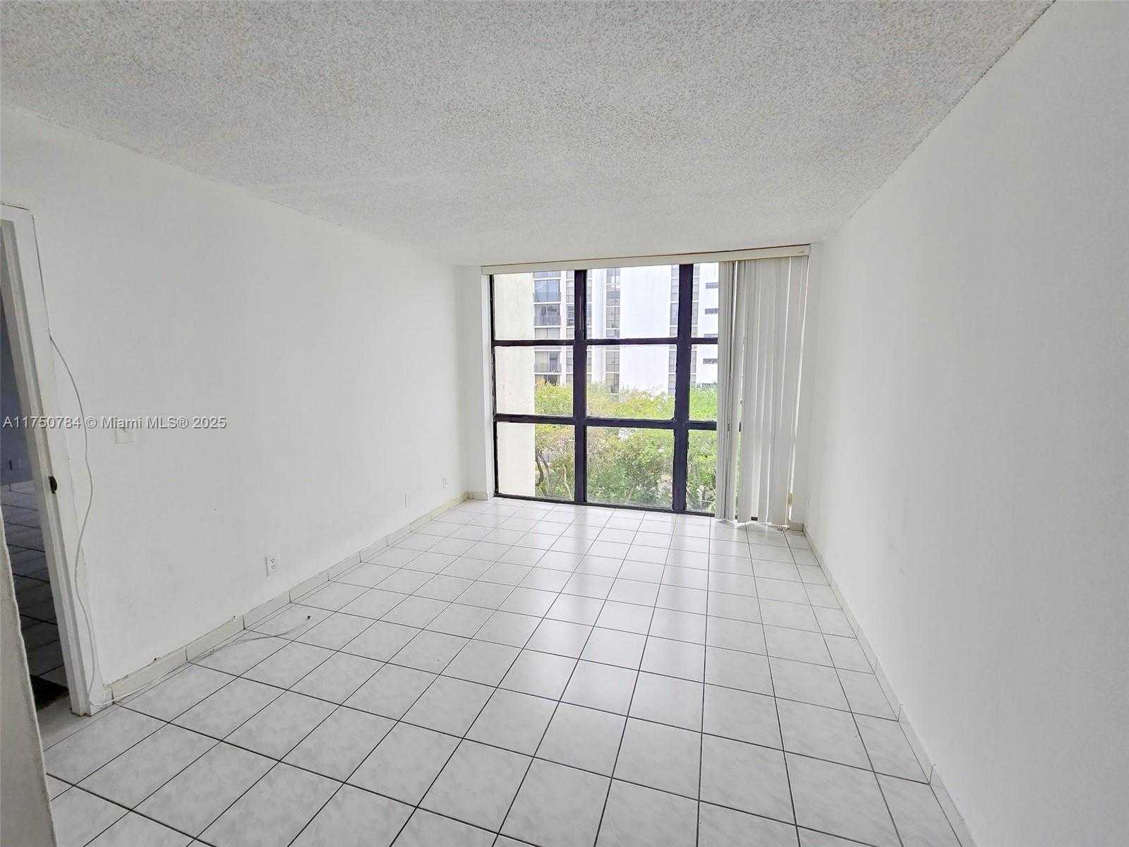 Small Image of 16919 NORTH BAY RD #517, Sunny Isles Beach Number 25