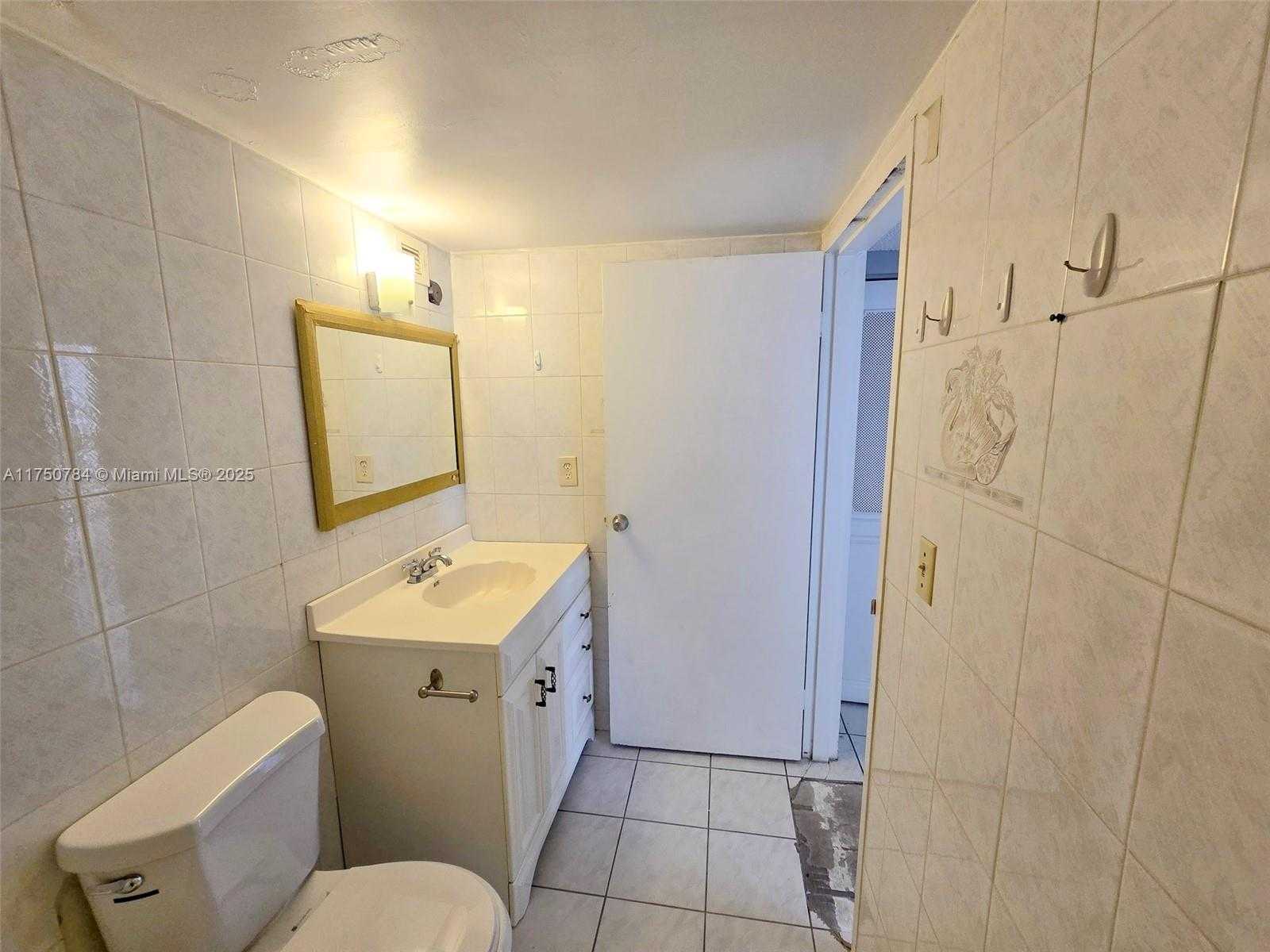 Small Image of 16919 NORTH BAY RD #517, Sunny Isles Beach Number 26