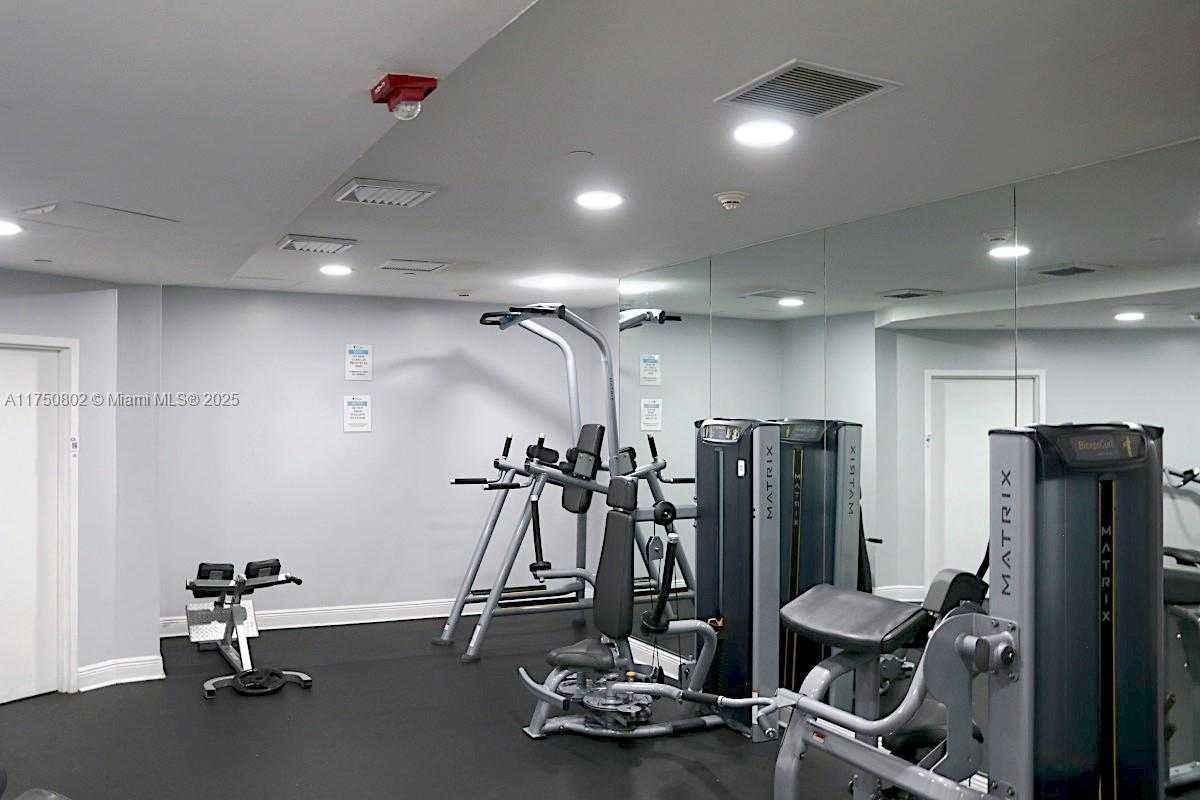 Small Image of 1250 SOUTH MIAMI AVE #2206, Miami Number 25