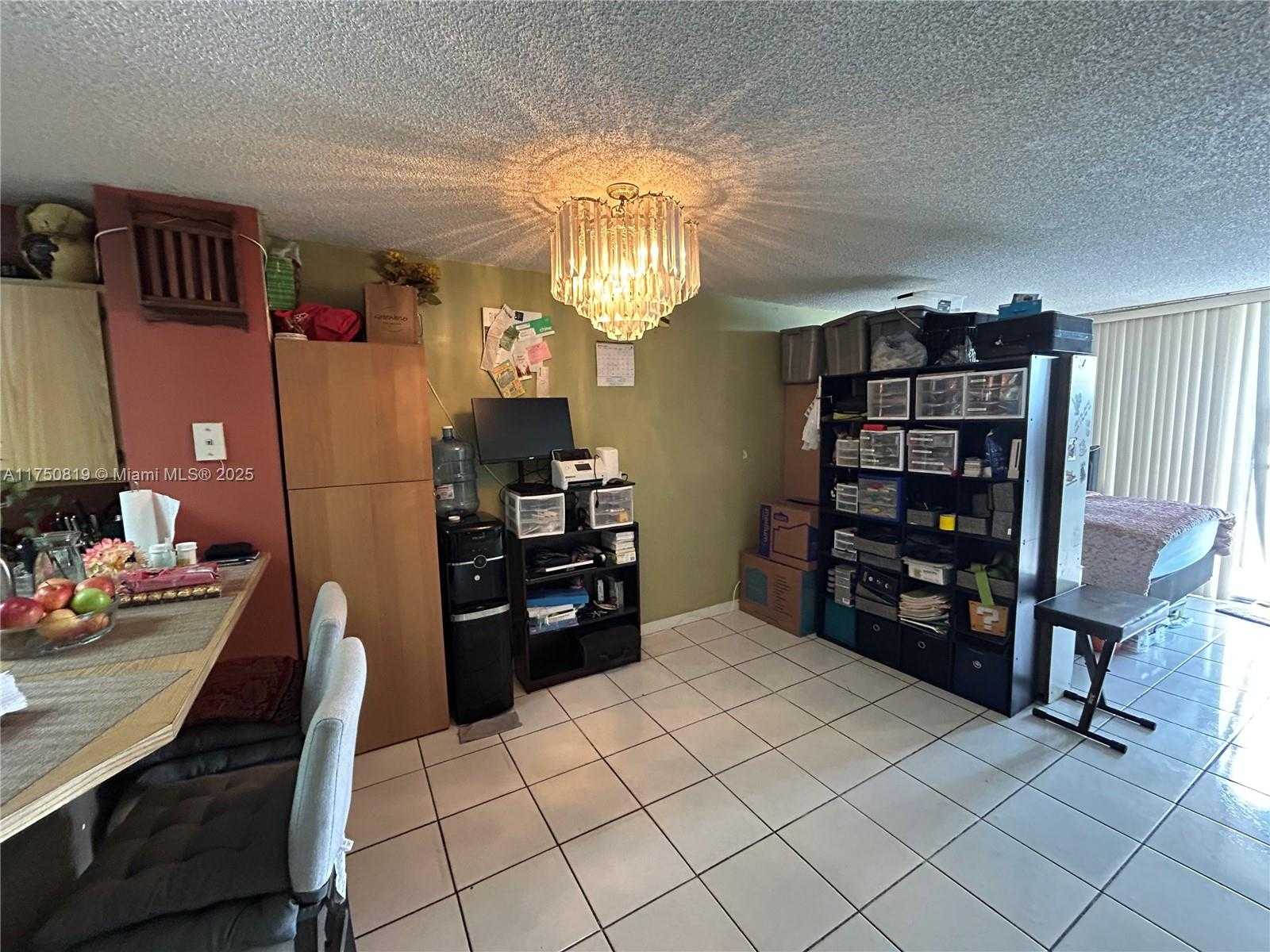 Small Image of 8710 NORTH SHERMAN CIR #402, Miramar Number 5