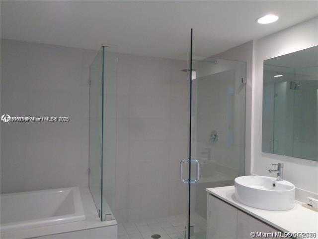 Small Image of 2600 EAST HALLANDALE BEACH BLVD #T301, Hallandale Beach Number 10