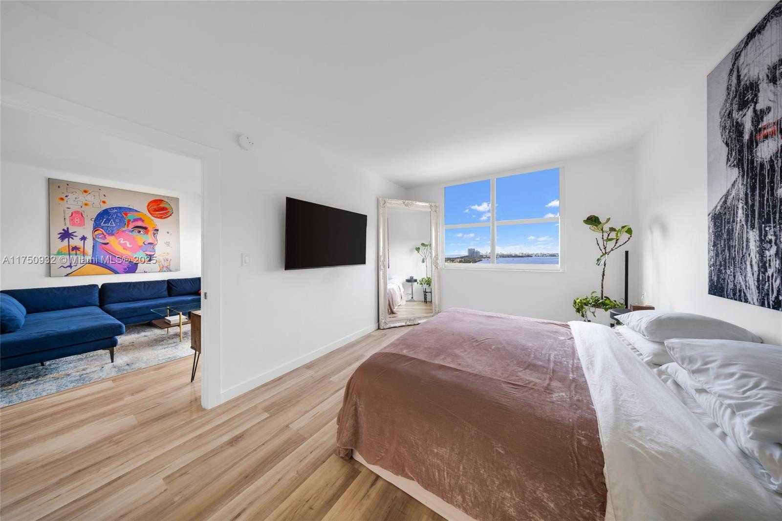 Small Image of 300 BAYVIEW DR #1614, Sunny Isles Beach Number 19