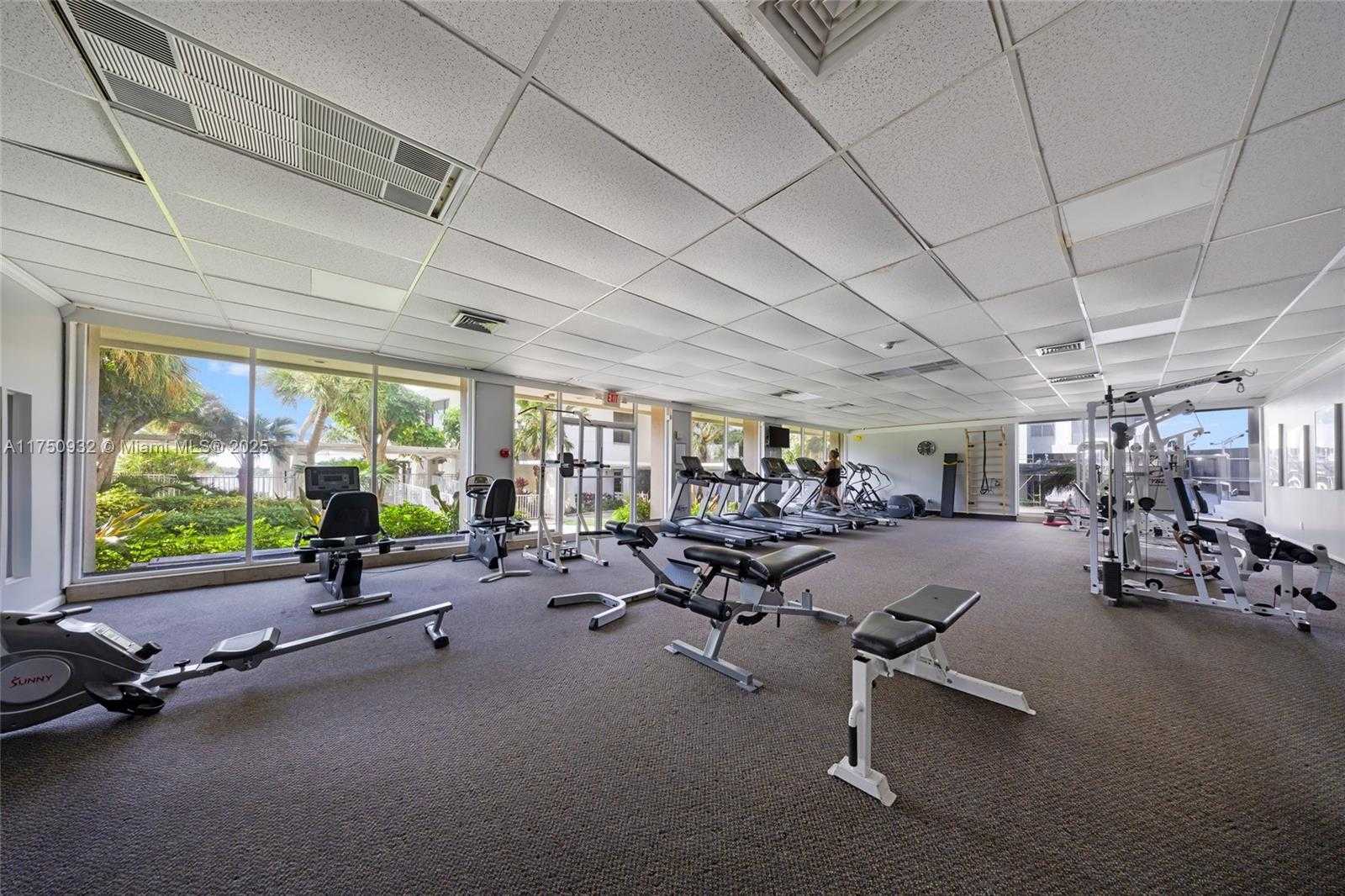 Small Image of 300 BAYVIEW DR #1614, Sunny Isles Beach Number 29