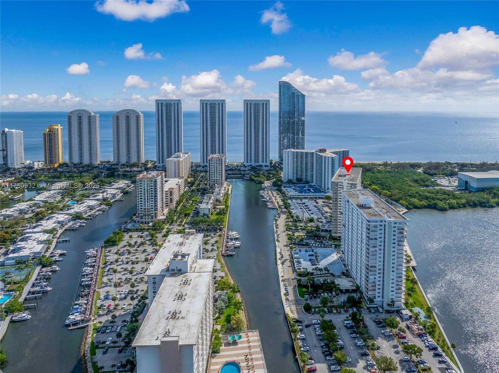 Small Image of 300 BAYVIEW DR #1614, Sunny Isles Beach Number 39
