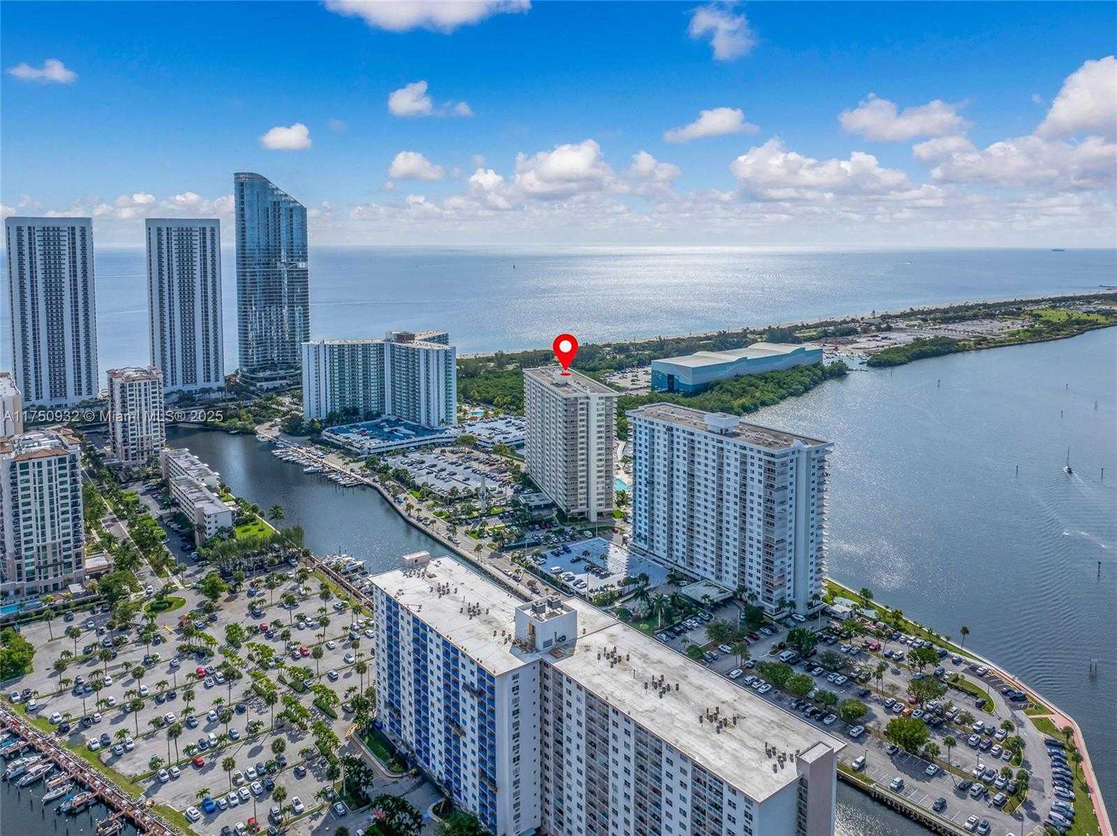 Small Image of 300 BAYVIEW DR #1614, Sunny Isles Beach Number 40