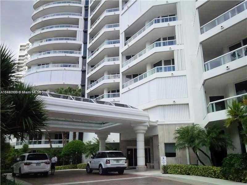Small Image of 21050 POINT PL #501, Aventura Number 2