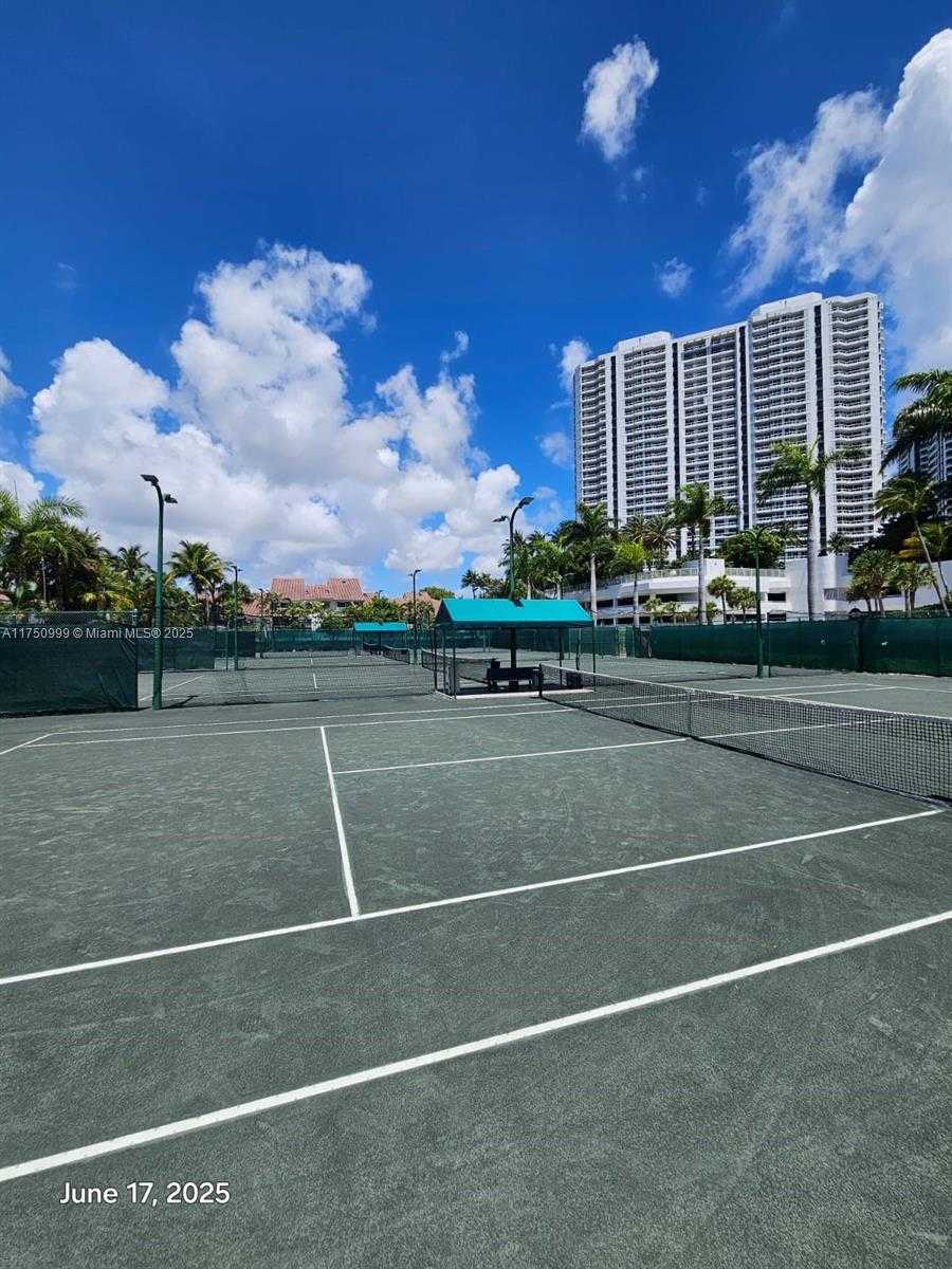 Small Image of 21050 POINT PL #501, Aventura Number 40