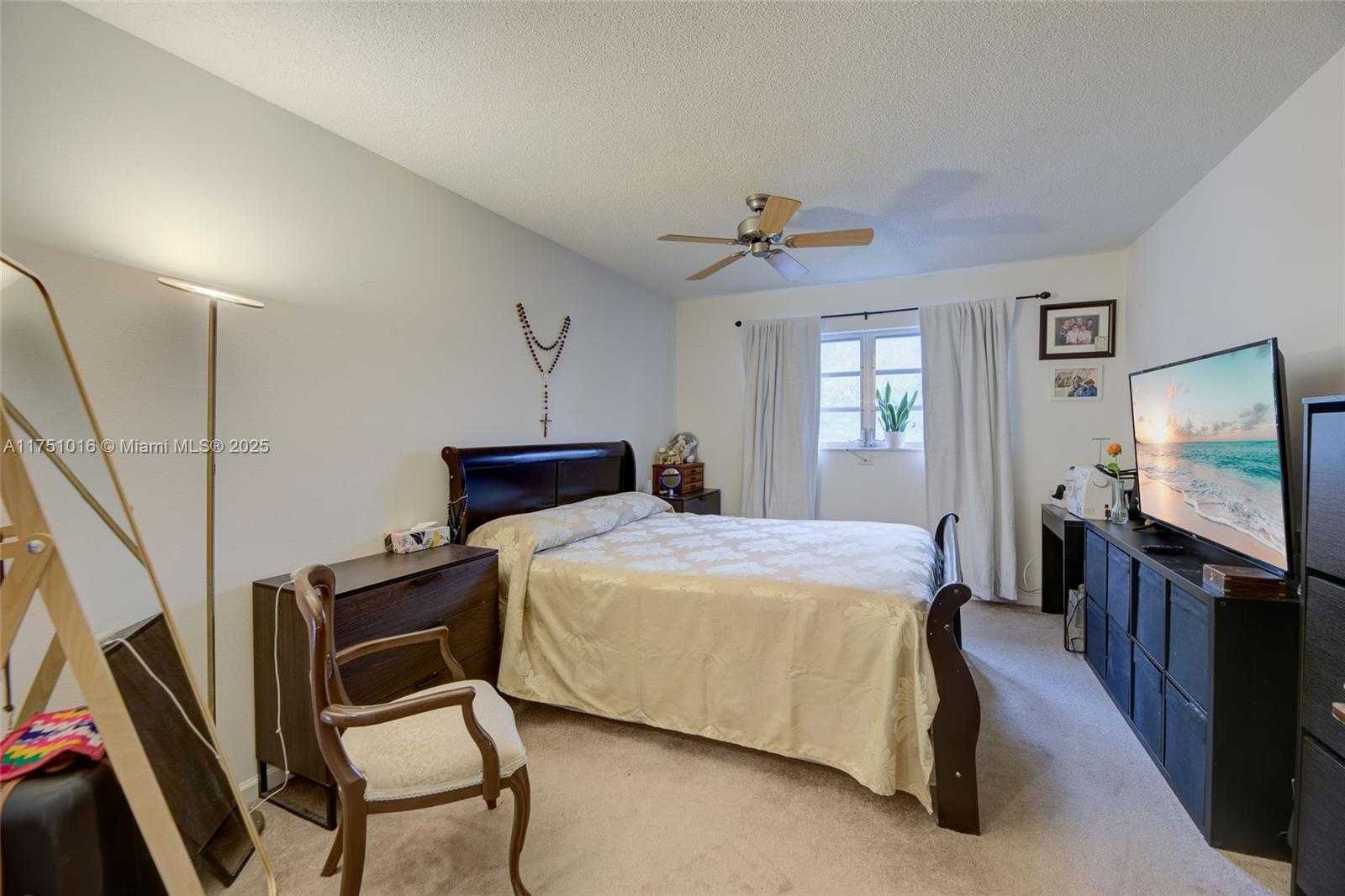 Small Image of 1400 TALLWOOD AVE #303, Hollywood Number 10