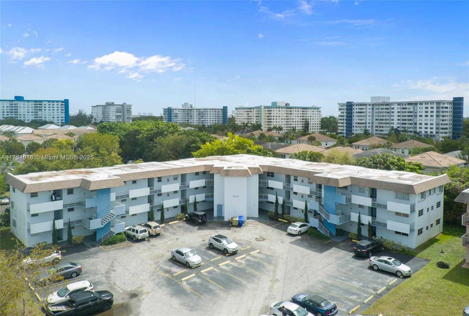 Small Image of 1400 TALLWOOD AVE #303, Hollywood Number 19