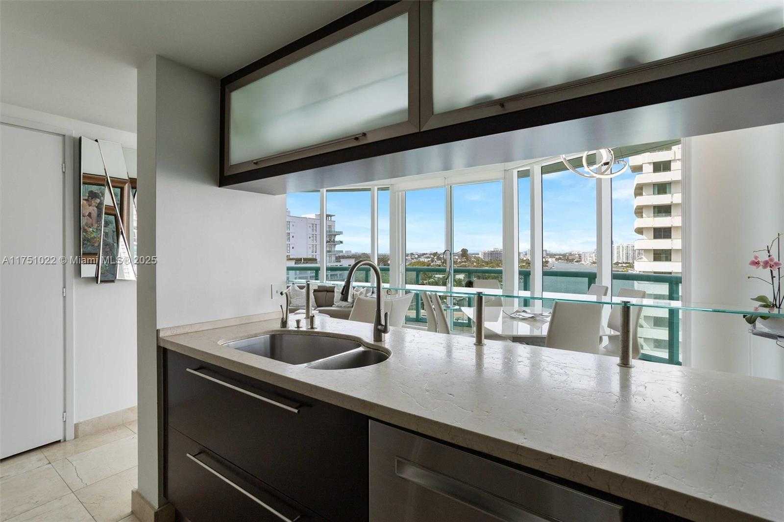 Small Image of 6000 INDIAN CREEK DR #11B, Miami Beach Number 10