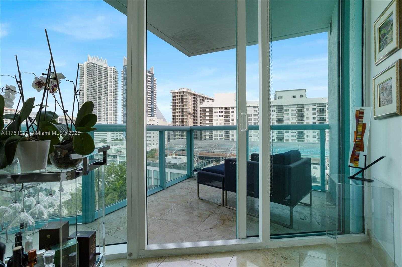 Small Image of 6000 INDIAN CREEK DR #11B, Miami Beach Number 17