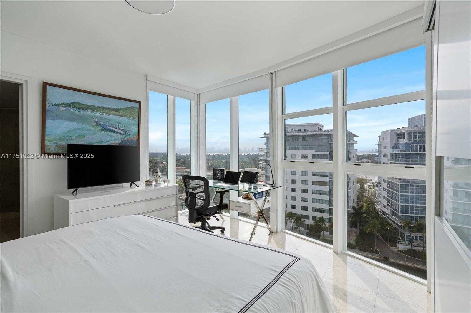 Small Image of 6000 INDIAN CREEK DR #11B, Miami Beach Number 18