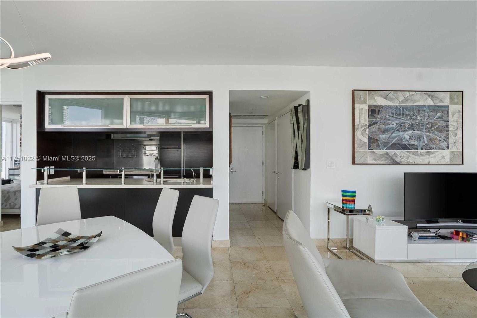 Small Image of 6000 INDIAN CREEK DR #11B, Miami Beach Number 7