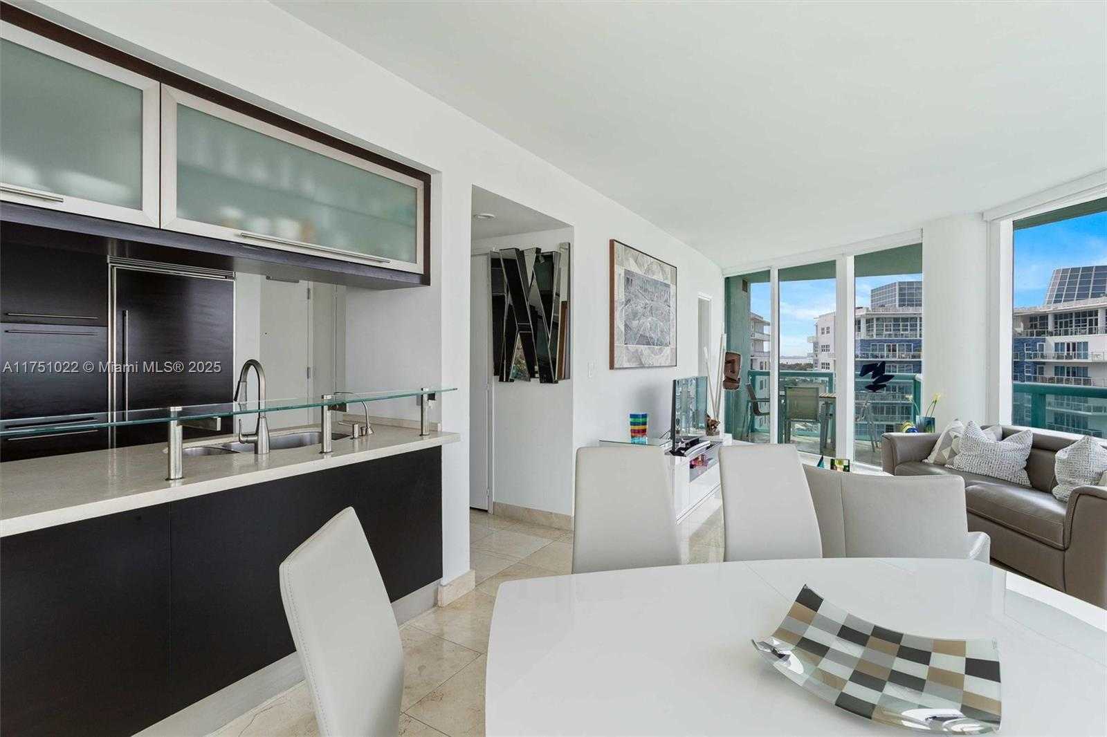 Small Image of 6000 INDIAN CREEK DR #11B, Miami Beach Number 8