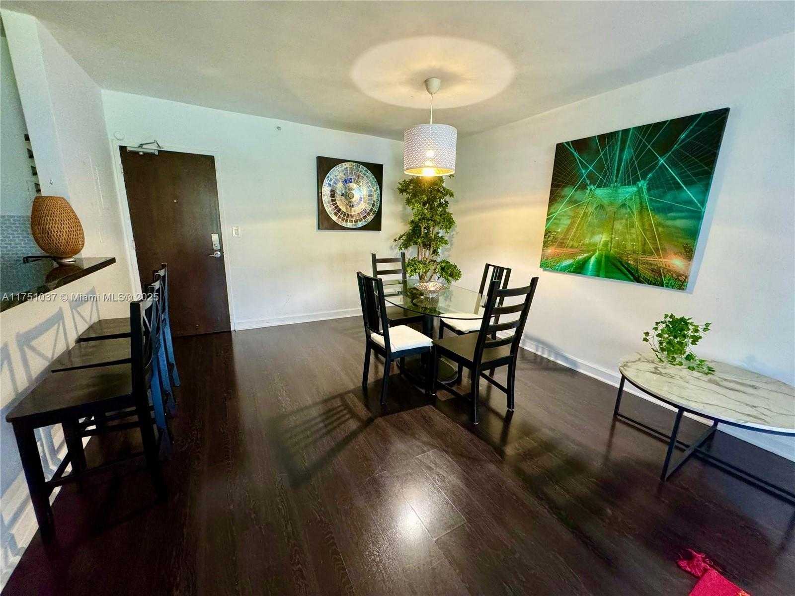 Small Image of 1500 BAY RD #462S, Miami Beach Number 3