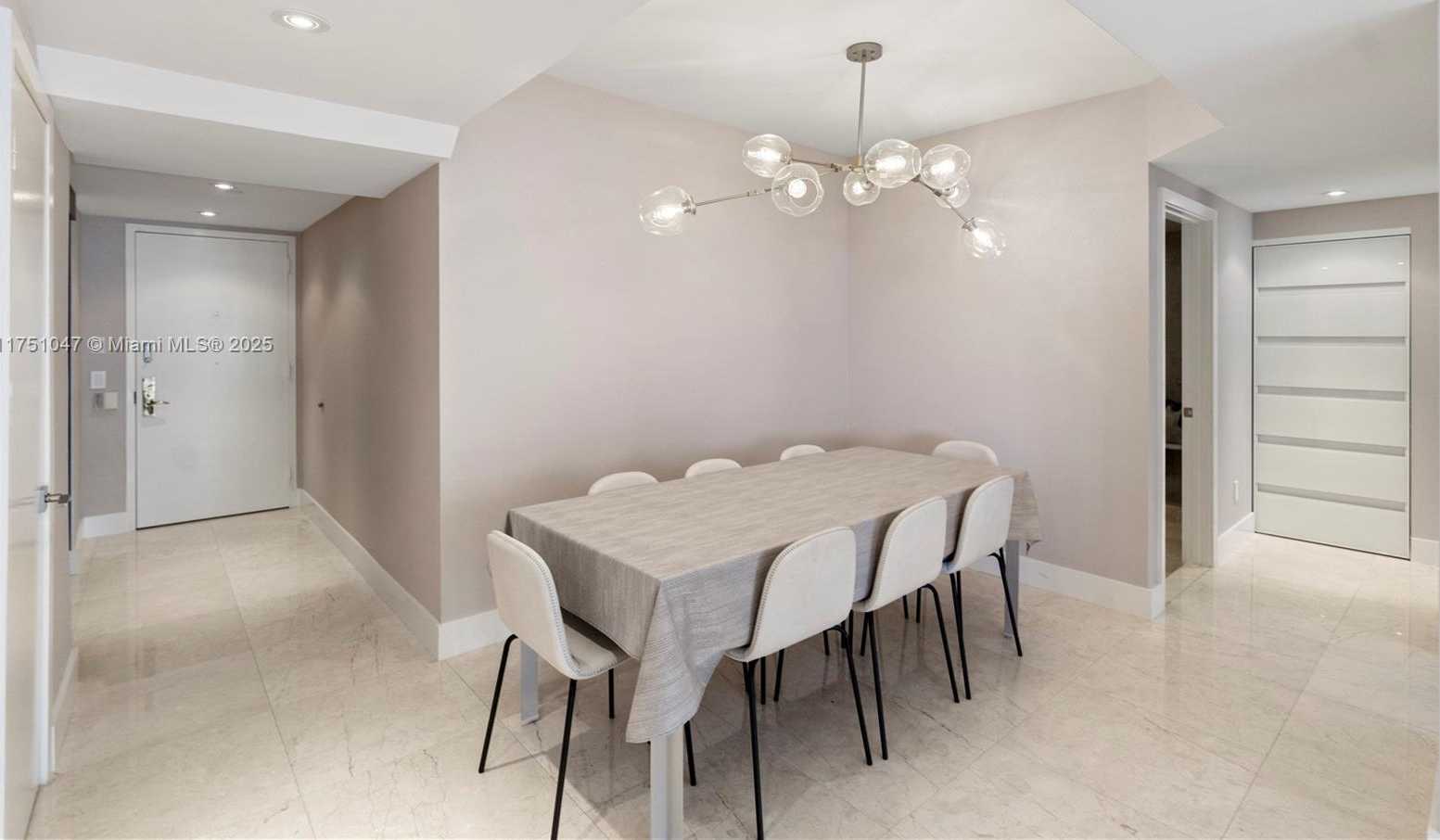 Small Image of 4779 COLLINS AVE #2204, Miami Beach Number 16
