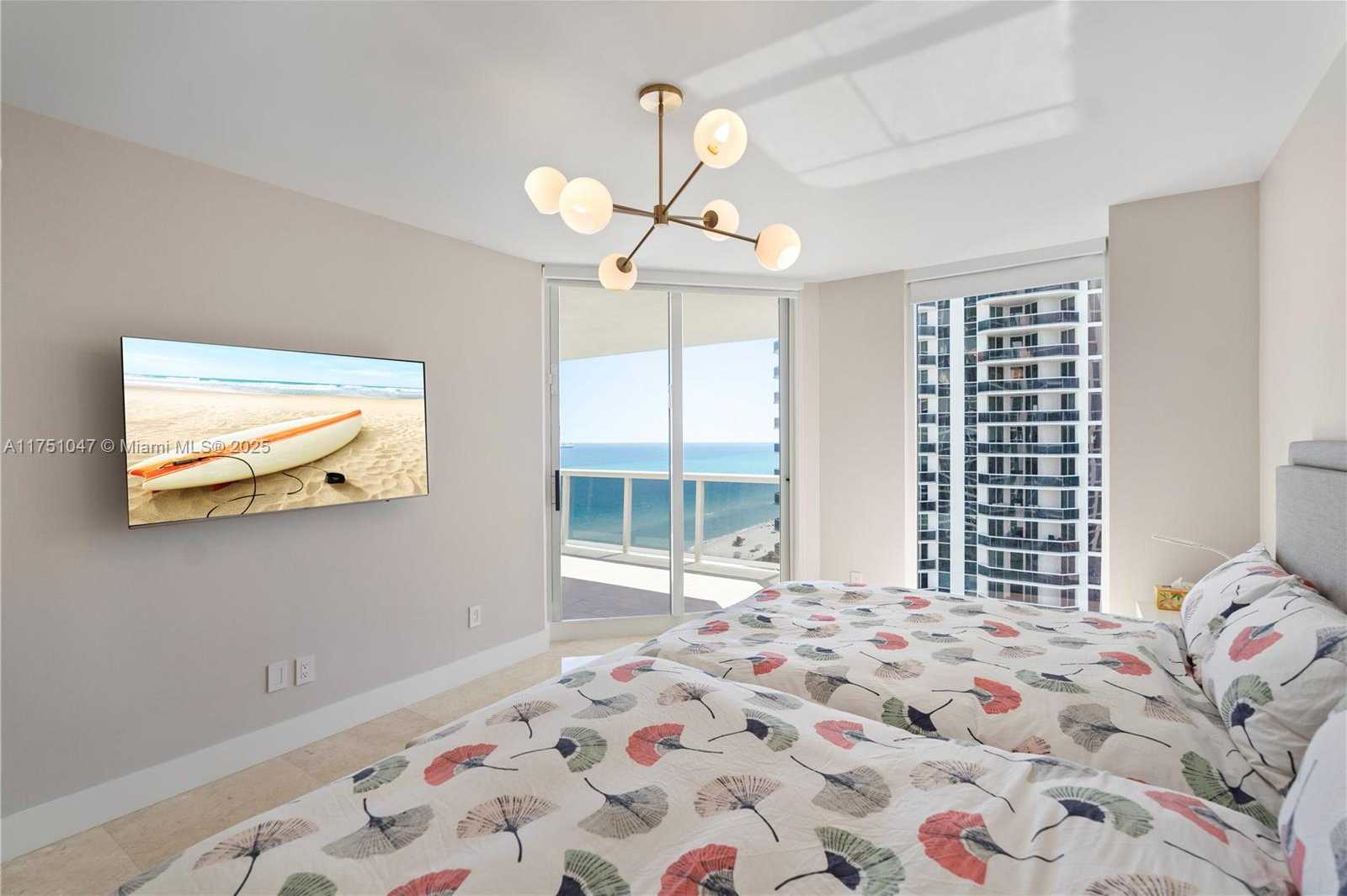 Small Image of 4779 COLLINS AVE #2204, Miami Beach Number 25