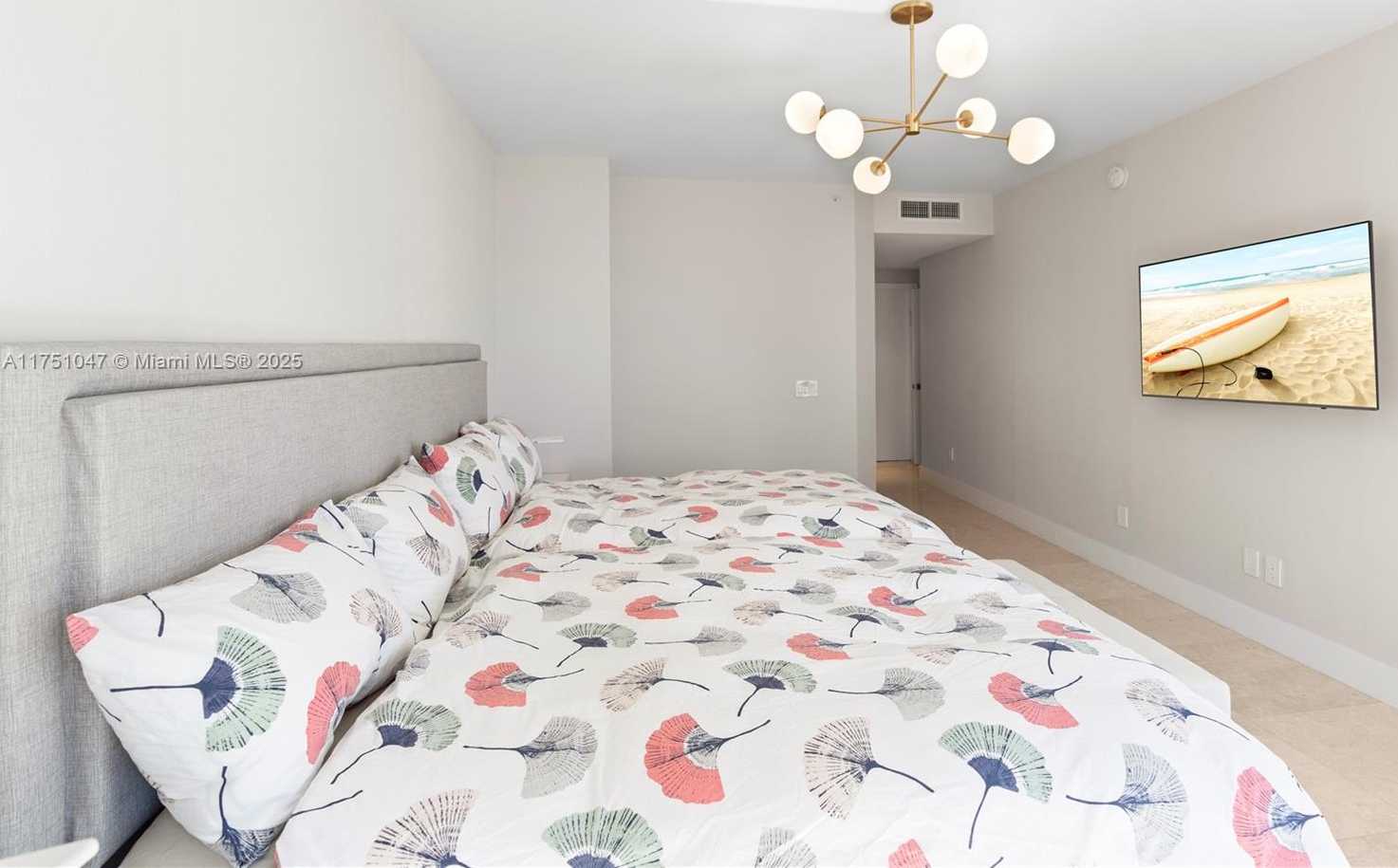 Small Image of 4779 COLLINS AVE #2204, Miami Beach Number 26