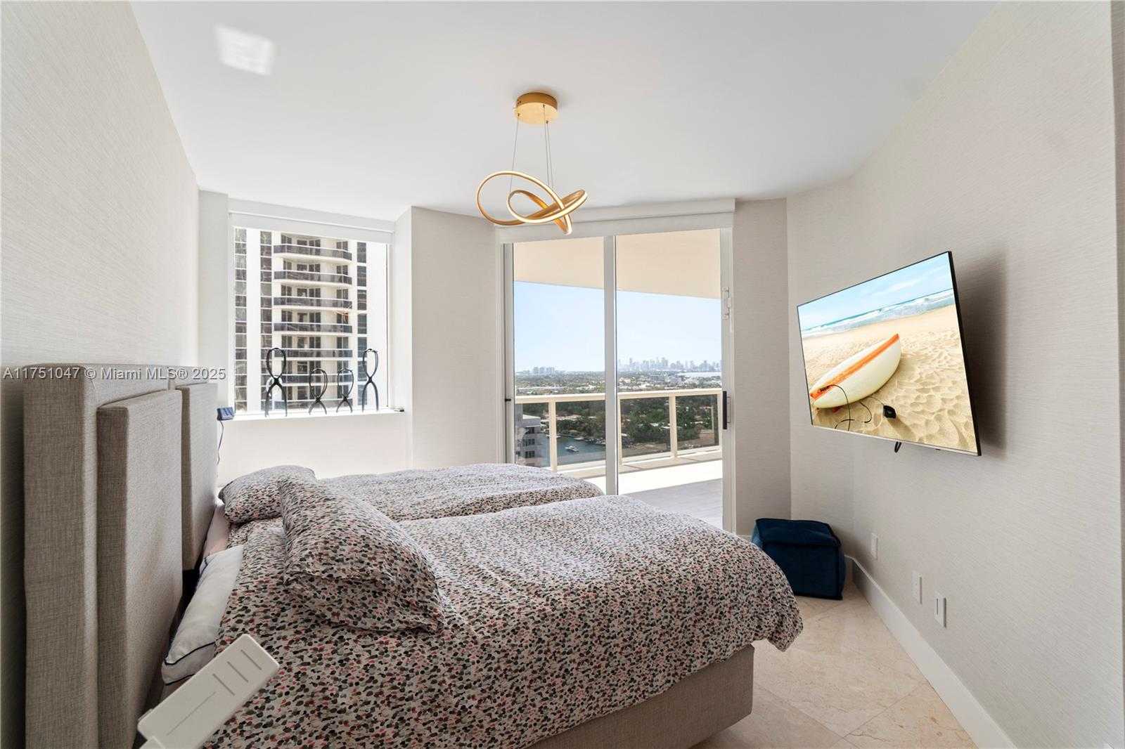 Small Image of 4779 COLLINS AVE #2204, Miami Beach Number 30