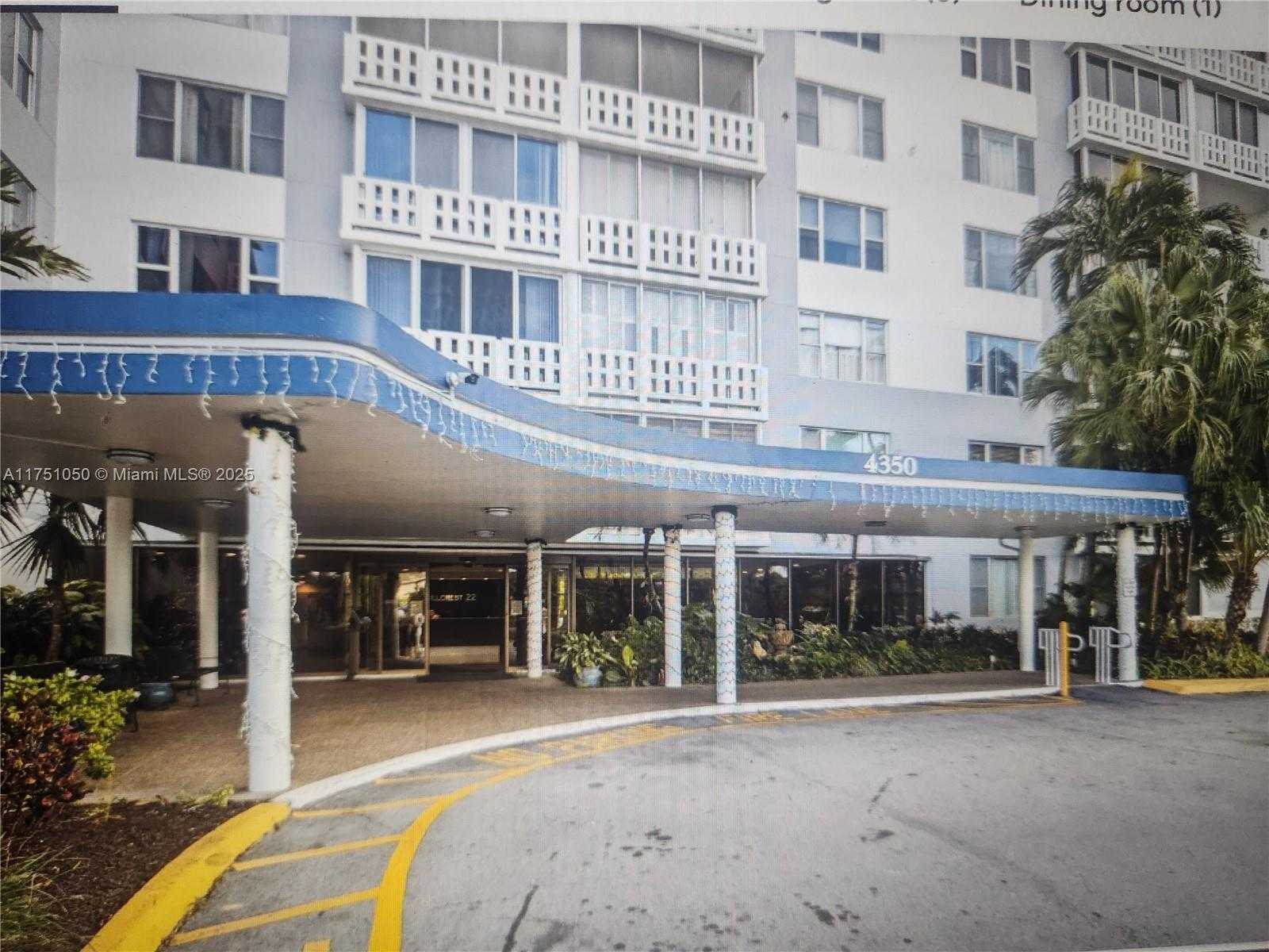 Small Image of 4350 HILLCREST DR #807, Hollywood Number 29