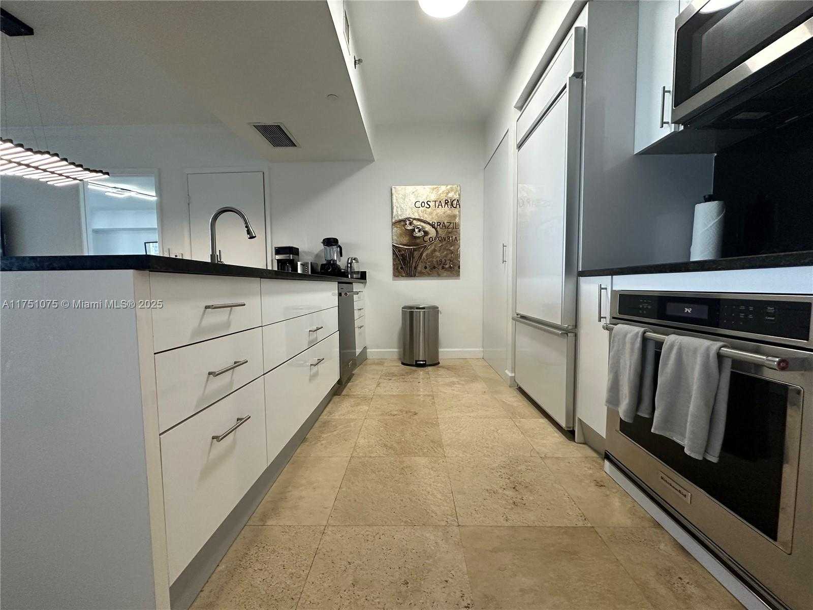 Small Image of 1830 SOUTH OCEAN DR #2510, Hallandale Beach Number 11