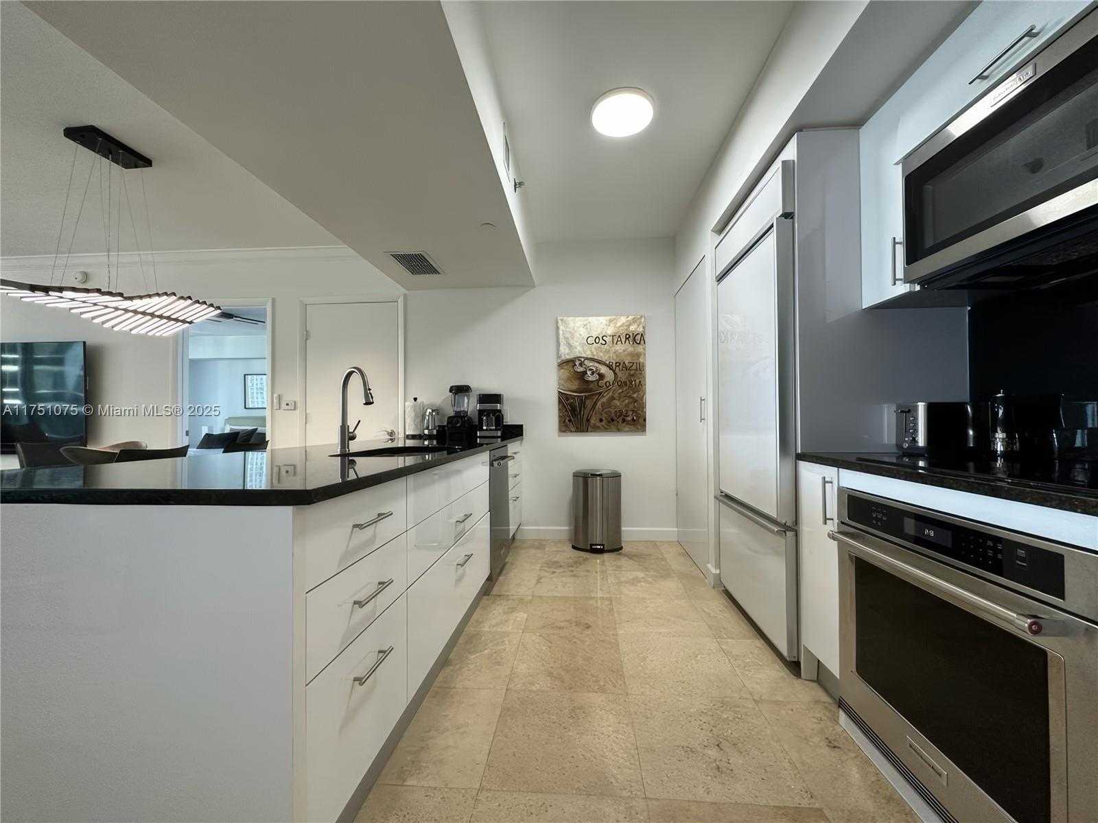 Small Image of 1830 SOUTH OCEAN DR #2510, Hallandale Beach Number 12