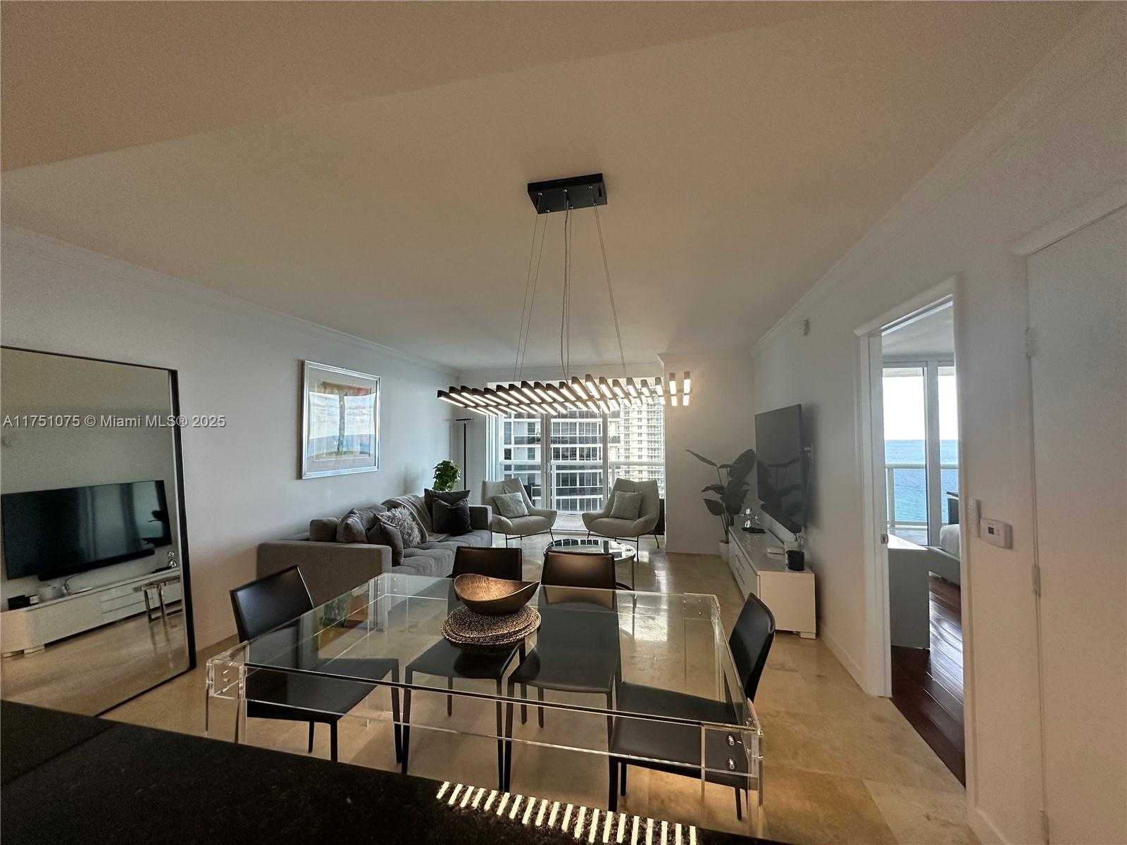 Small Image of 1830 SOUTH OCEAN DR #2510, Hallandale Beach Number 15