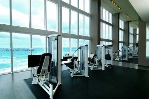Small Image of 1830 SOUTH OCEAN DR #2510, Hallandale Beach Number 31