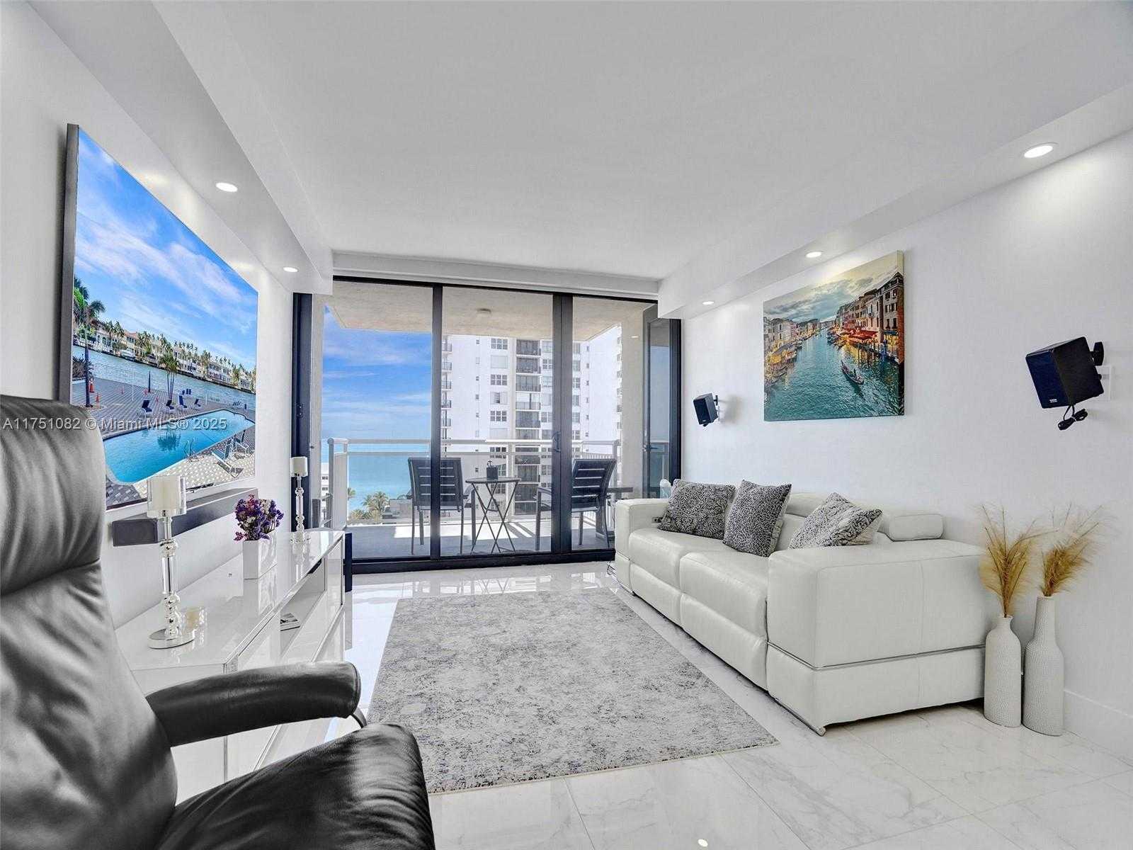 Small Image of 1600 SOUTH OCEAN DR #14K, Hollywood Number 11
