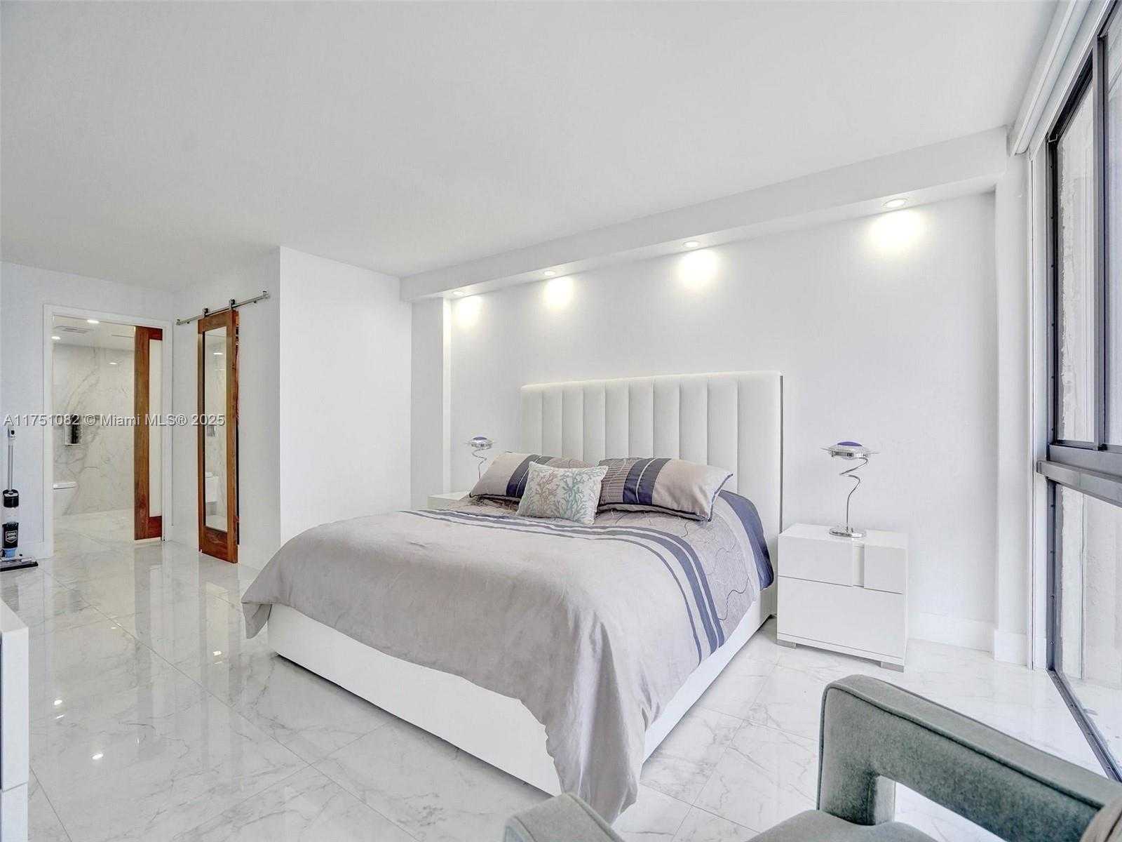 Small Image of 1600 SOUTH OCEAN DR #14K, Hollywood Number 16