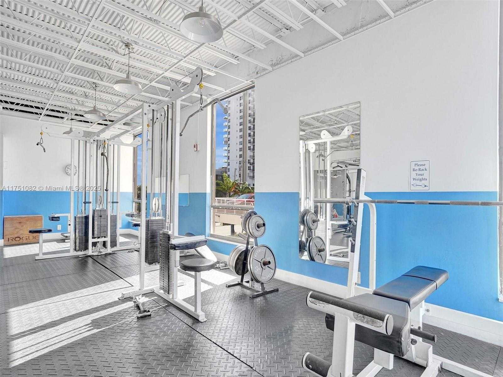 Small Image of 1600 SOUTH OCEAN DR #14K, Hollywood Number 30