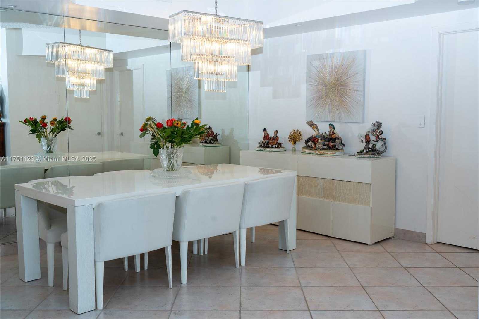 Small Image of 2000 ISLAND BLVD #703, Aventura Number 3