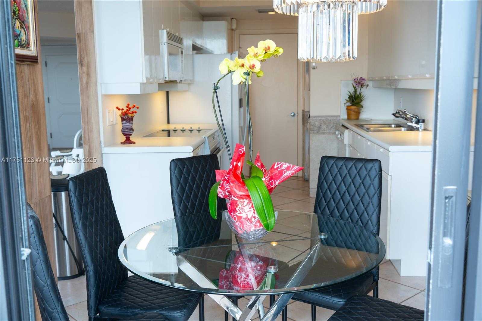 Small Image of 2000 ISLAND BLVD #703, Aventura Number 7