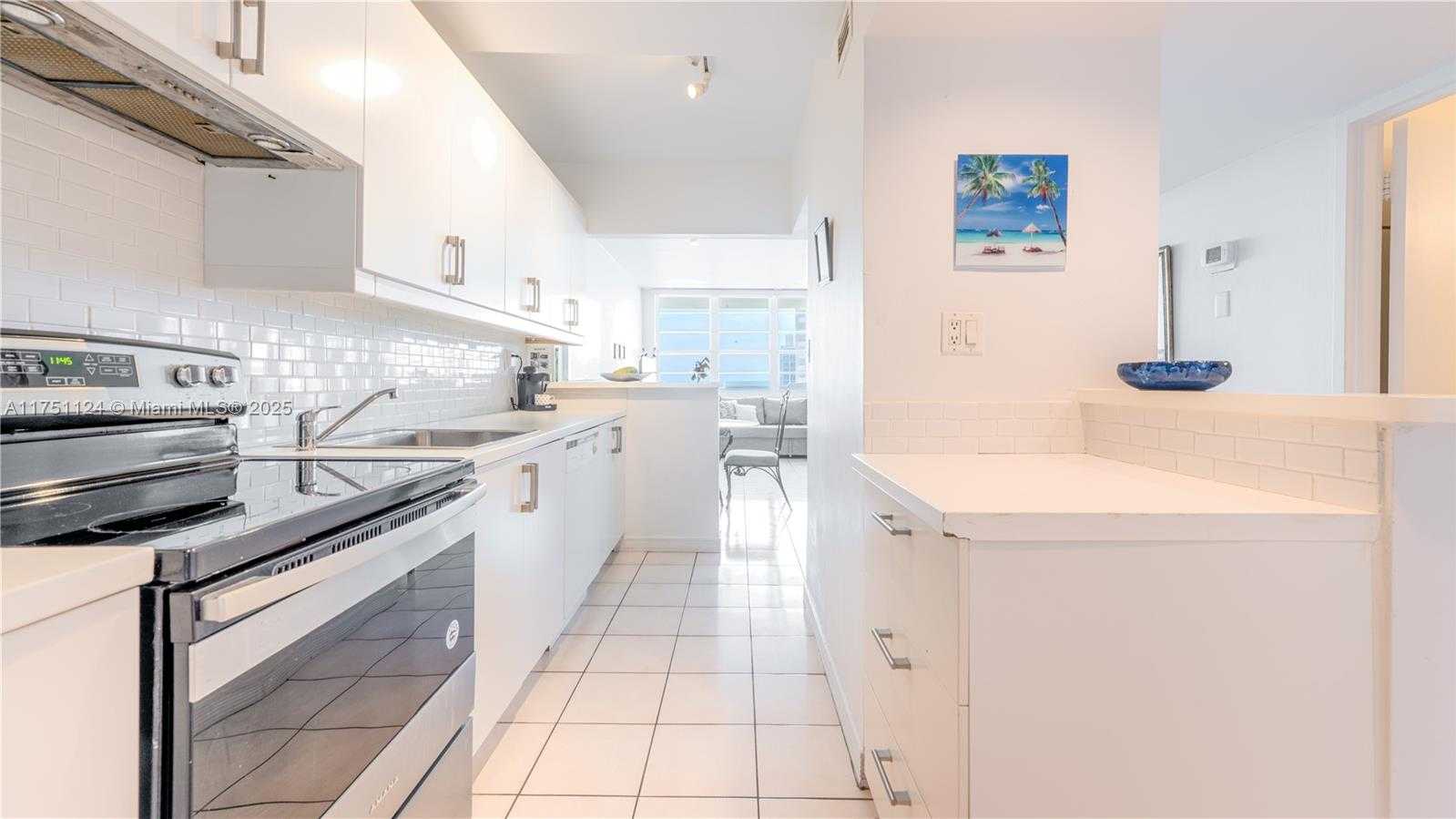 Small Image of 100 LINCOLN RD #1136, Miami Beach Number 5