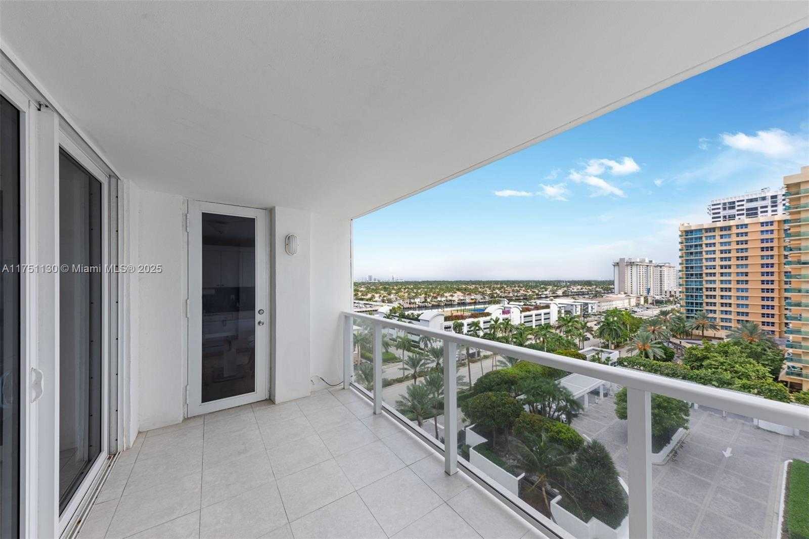 Small Image of 2751 SOUTH OCEAN DR #1003N, Hollywood Number 3